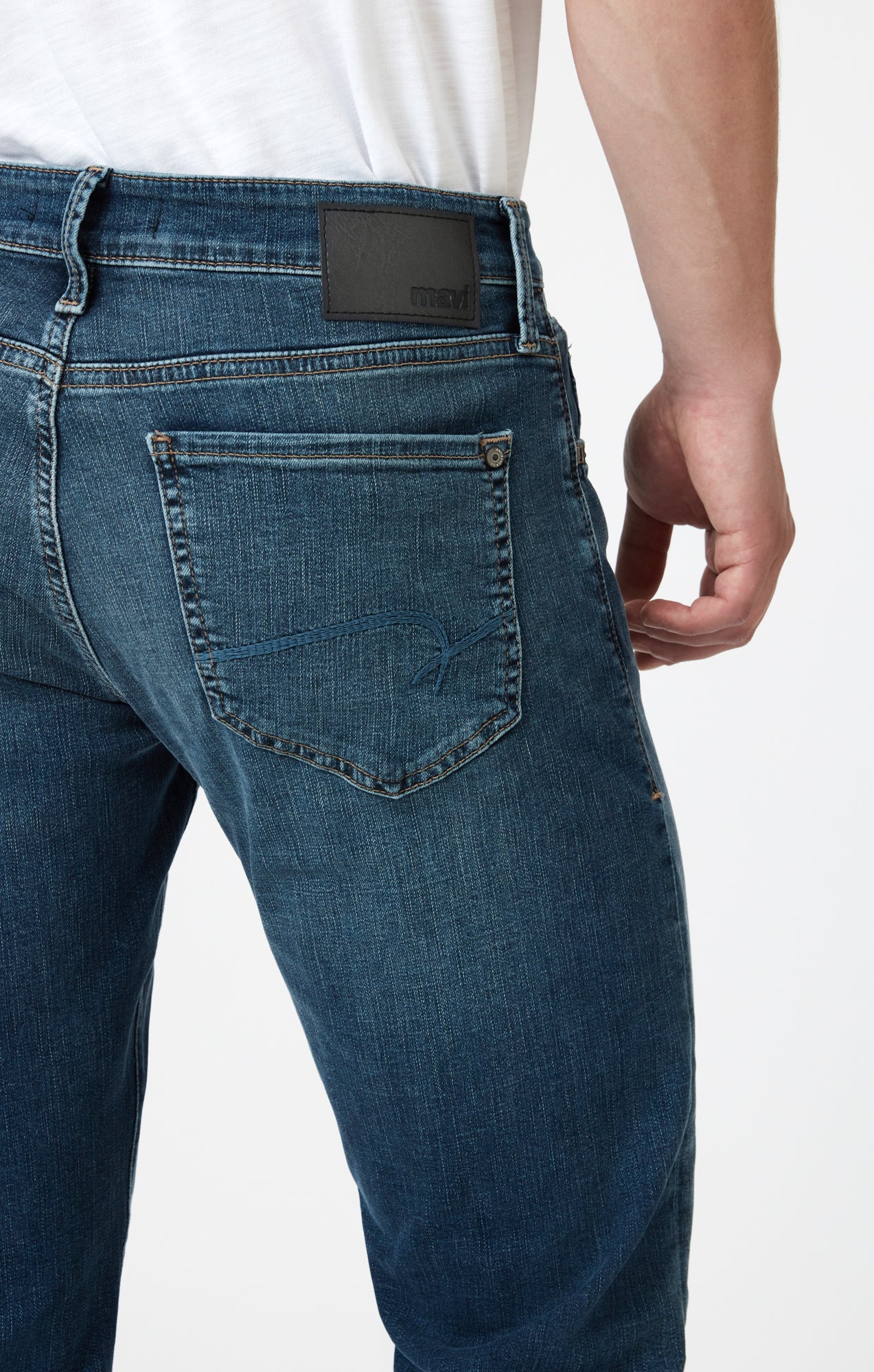 Mavi Men's Josh Bootcut In Mid Brushed Organic Move – Mavi Jeans