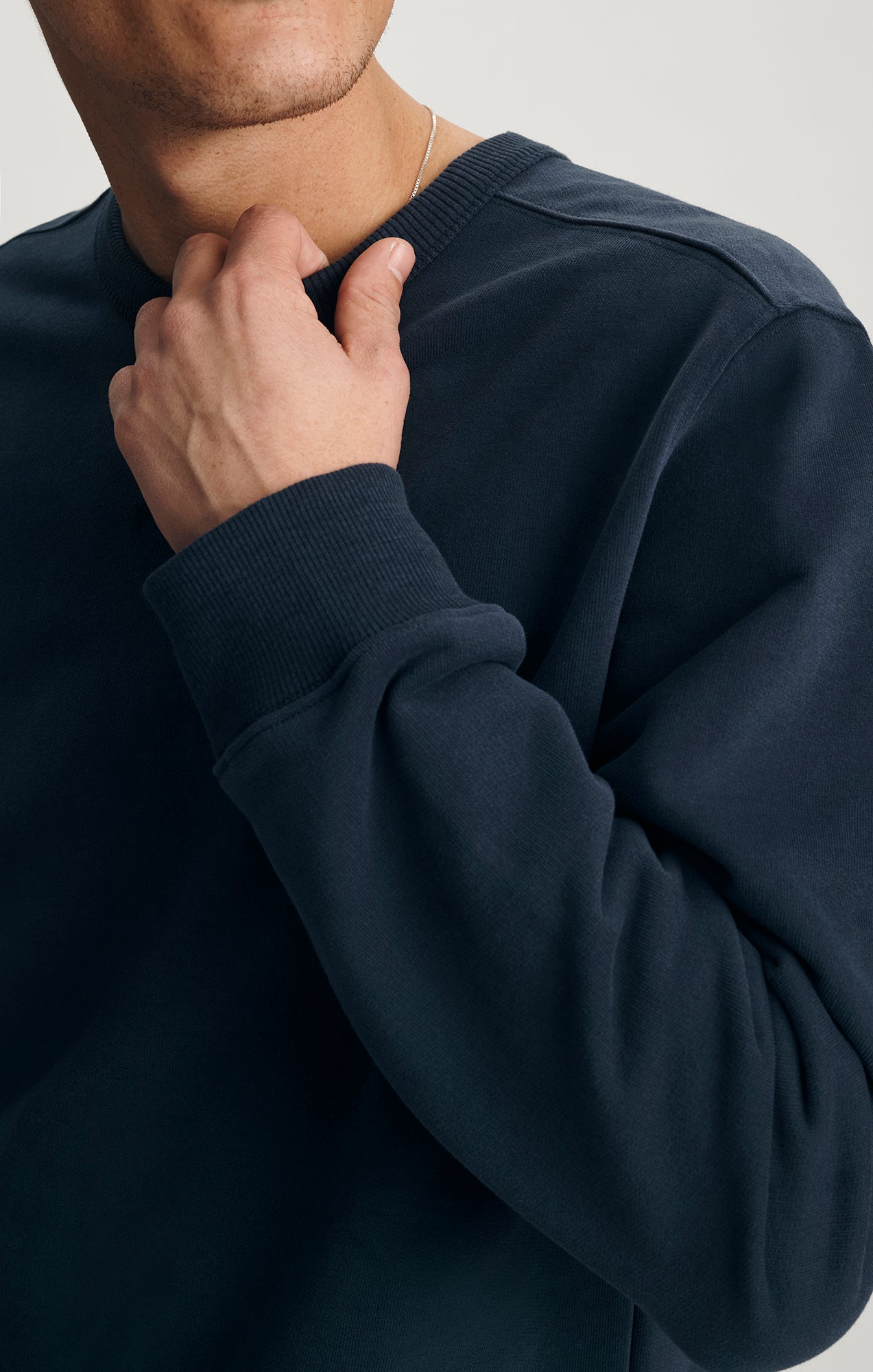 V-STITCH CREW NECK SWEATSHIRT IN TOTAL ECLIPSE - Mavi Jeans