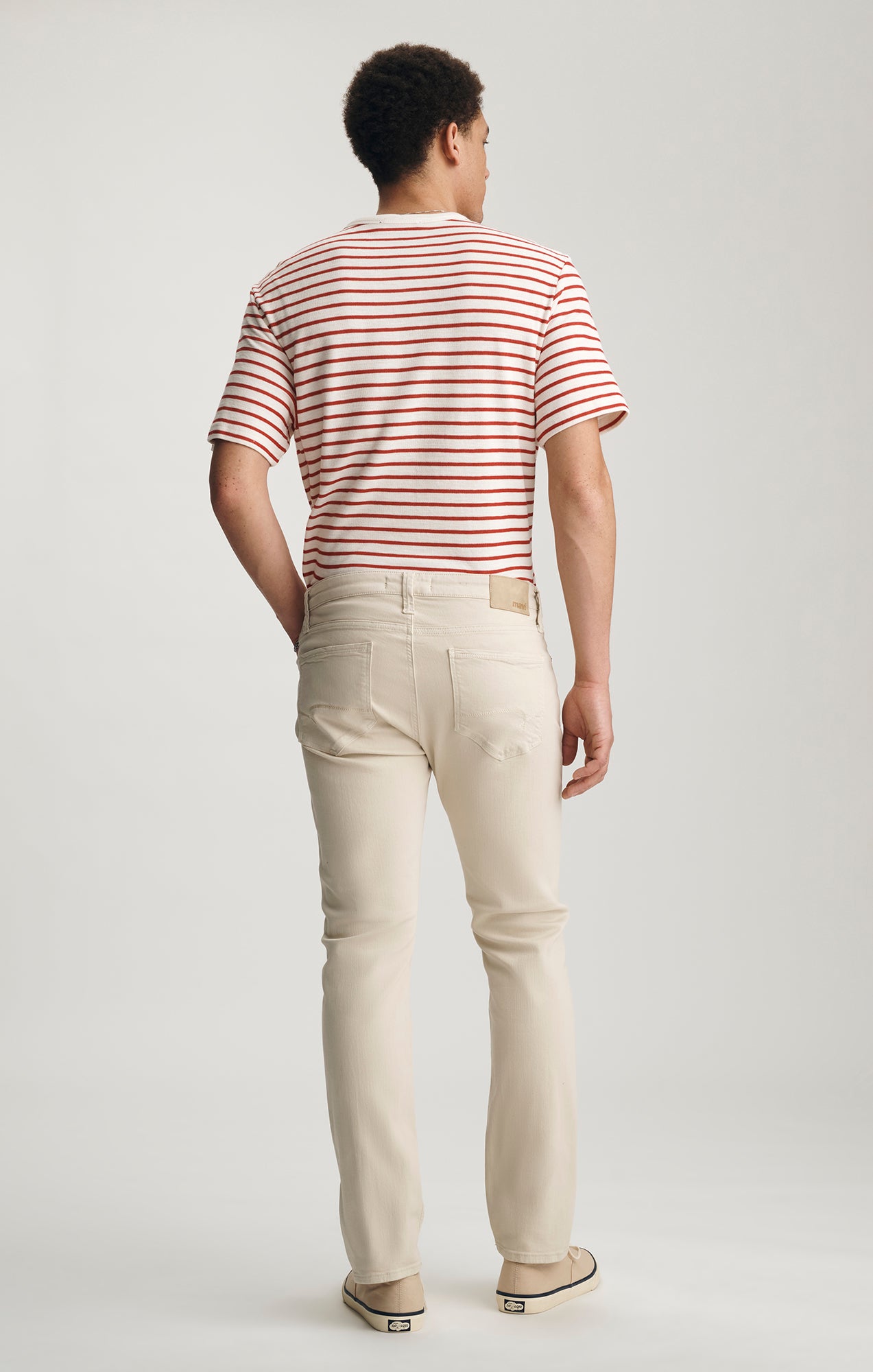MARCUS SLIM STRAIGHT LEG IN WHITE DOWN SUPERMOVE - Mavi Jeans