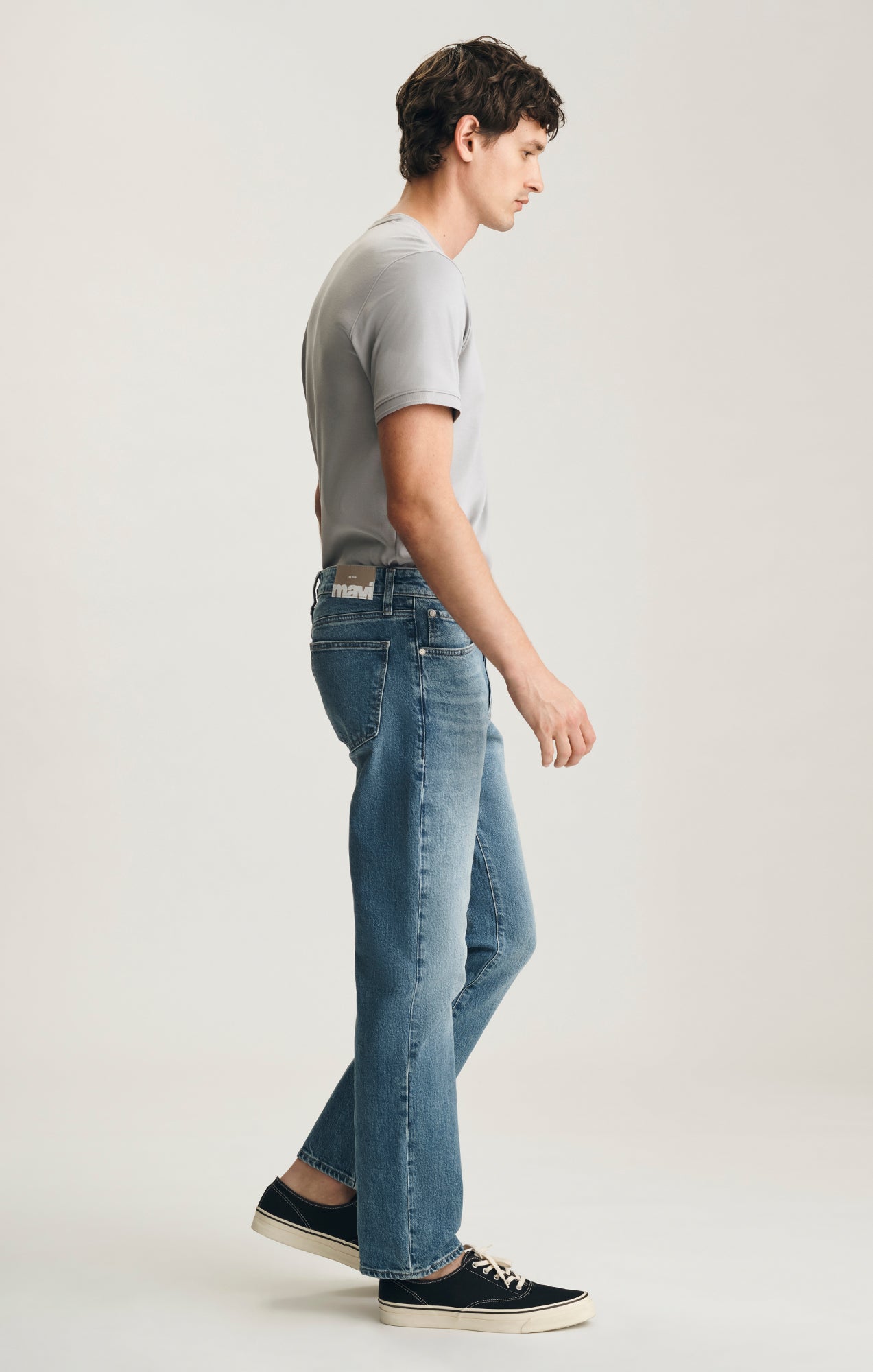 ZACH STRAIGHT LEG IN MID BRUSHED CLASSIC BLUE - Mavi Jeans