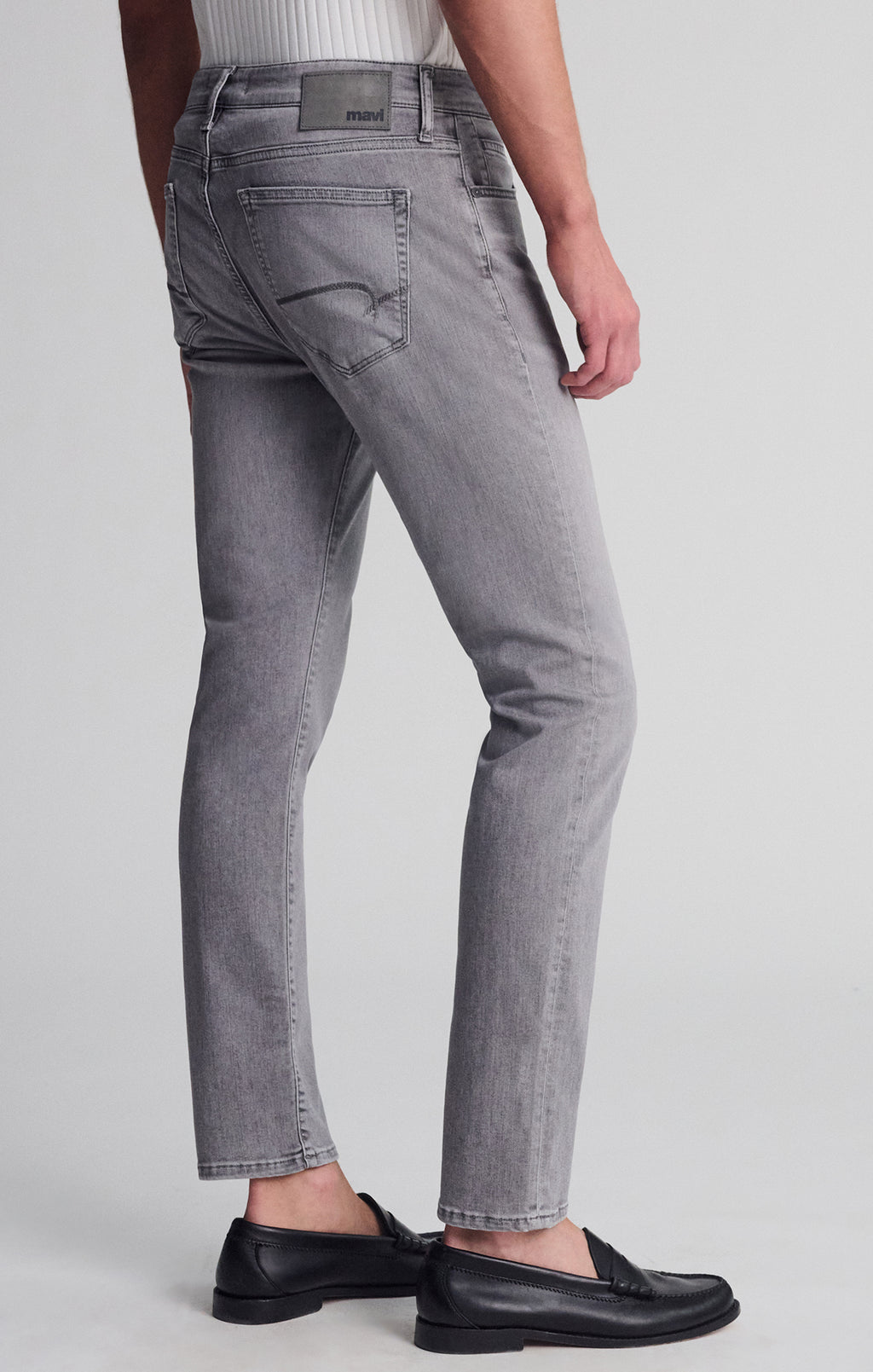 JAKE SLIM LEG IN LIGHT SMOKE SUPERMOVE - Mavi Jeans