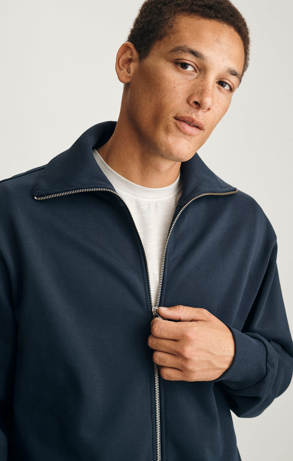 EDITION FULL ZIP SWEATSHIRT IN TOTAL ECLIPSE - Mavi Jeans