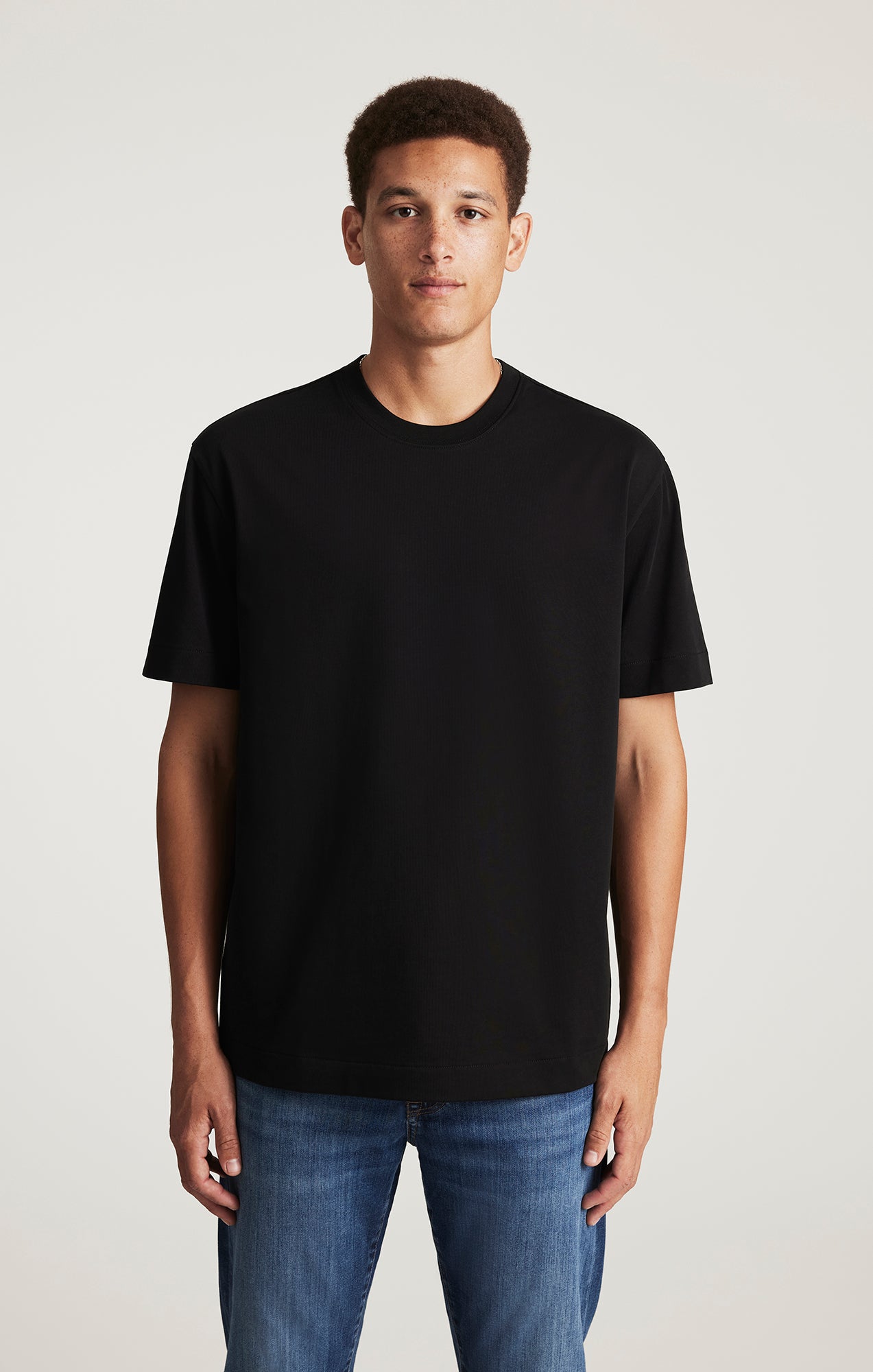 SHORT SLEEVE CREW NECK T-SHIRT IN BLACK - Mavi Jeans