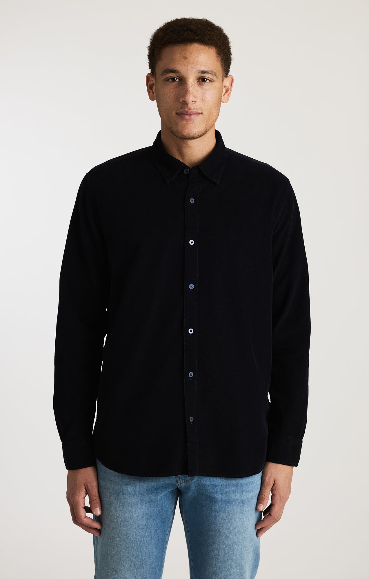 LONG SLEEVE BUTTON-UP SHIRT IN DARK SAPPHIRE
