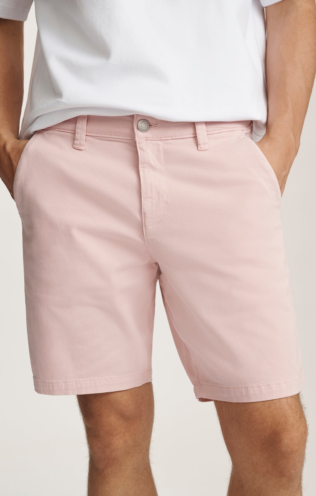 NOAH SHORTS IN FLAMINGO CASUAL TWILL - Mavi Jeans