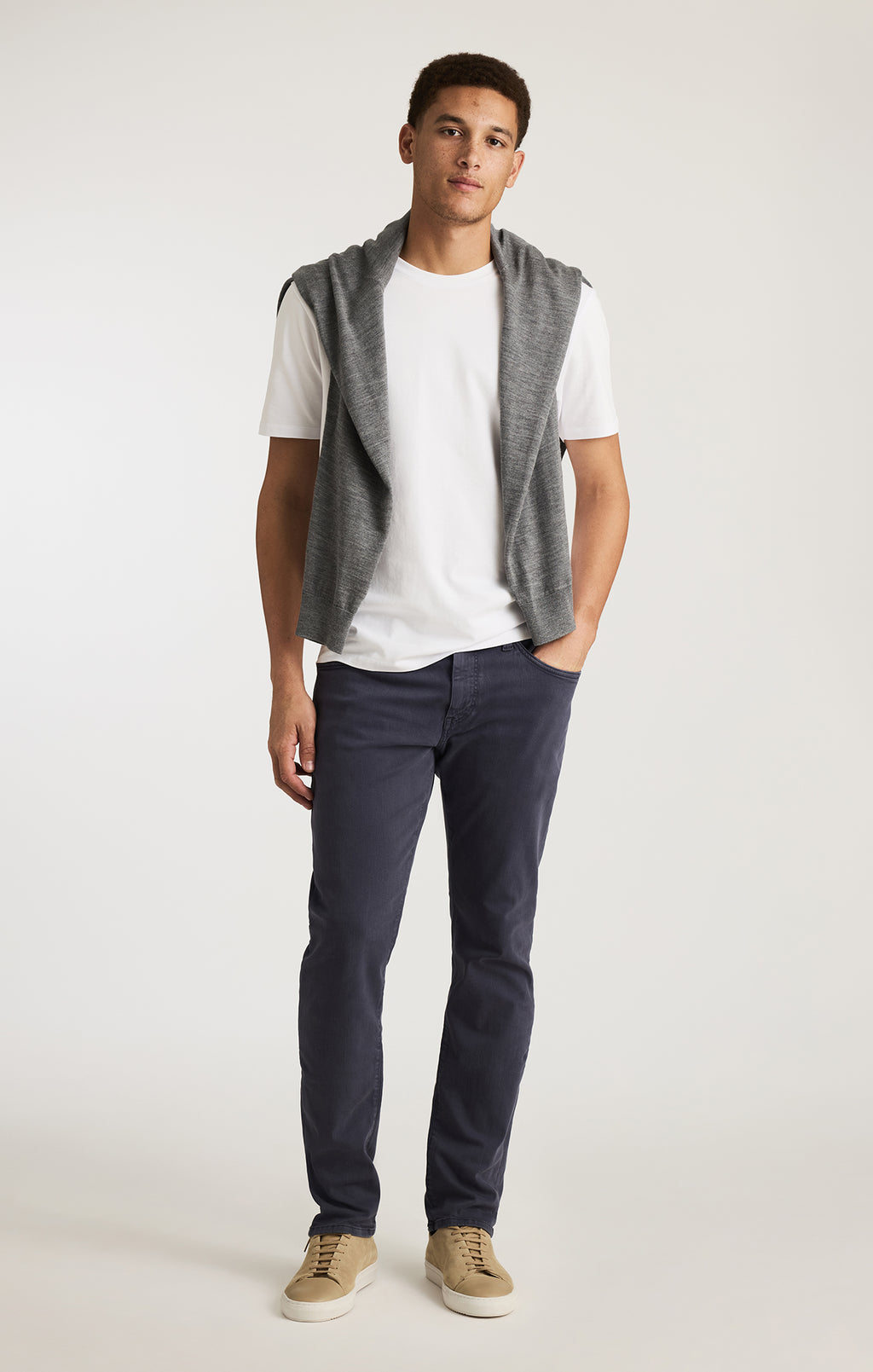 CREW NECK T-SHIRT IN WHITE