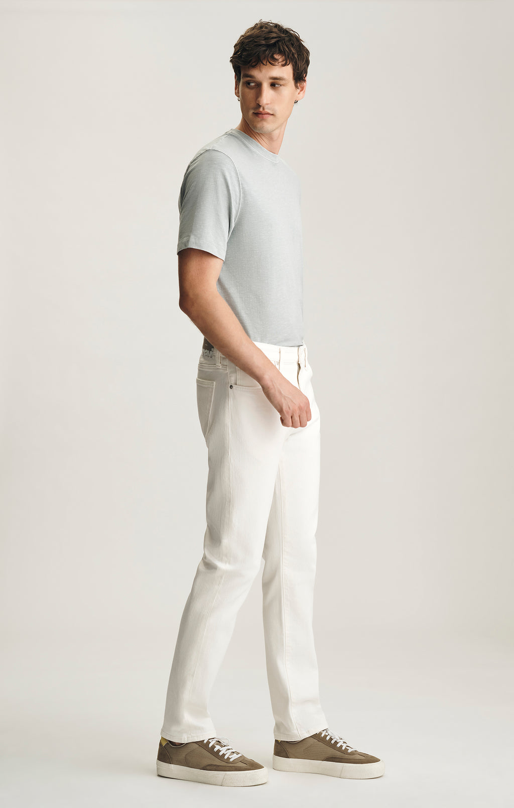 MARCUS SLIM STRAIGHT LEG IN OFF WHITE CLASSIC BLUE - Mavi Jeans