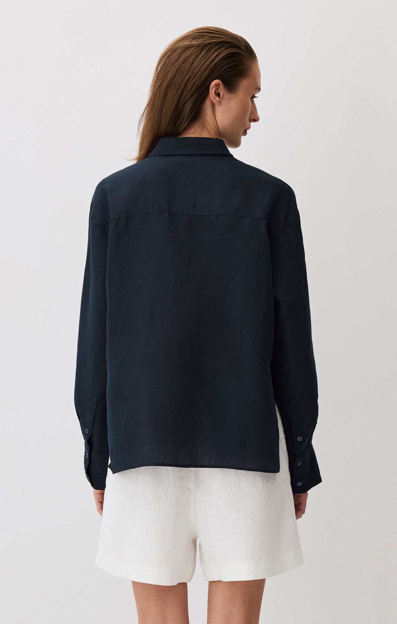 LONG SLEEVE TENCEL™ SHIRT IN BLACK IRIS - Mavi Jeans