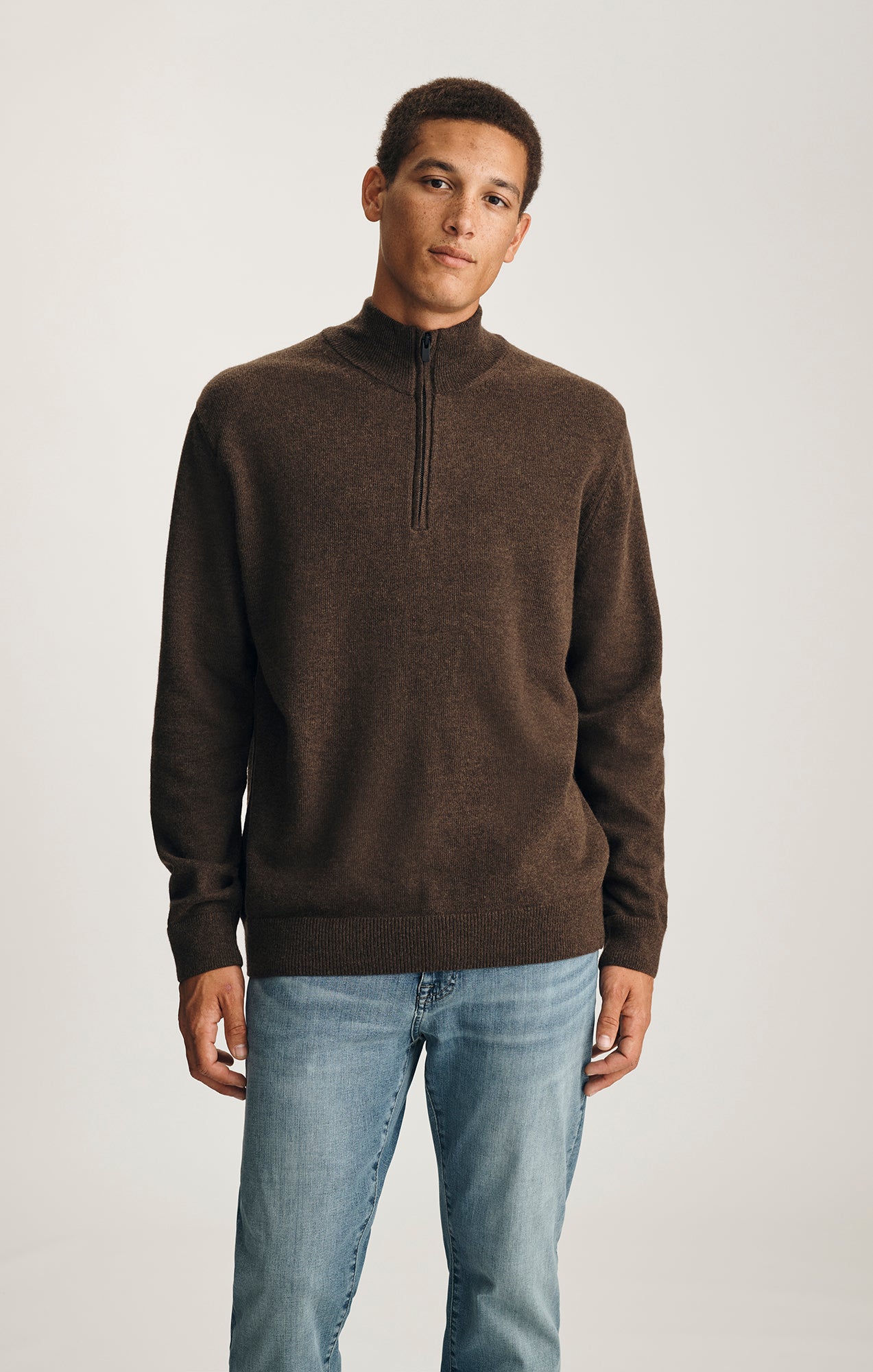 HALF ZIP SWEATER IN SEAL BROWN