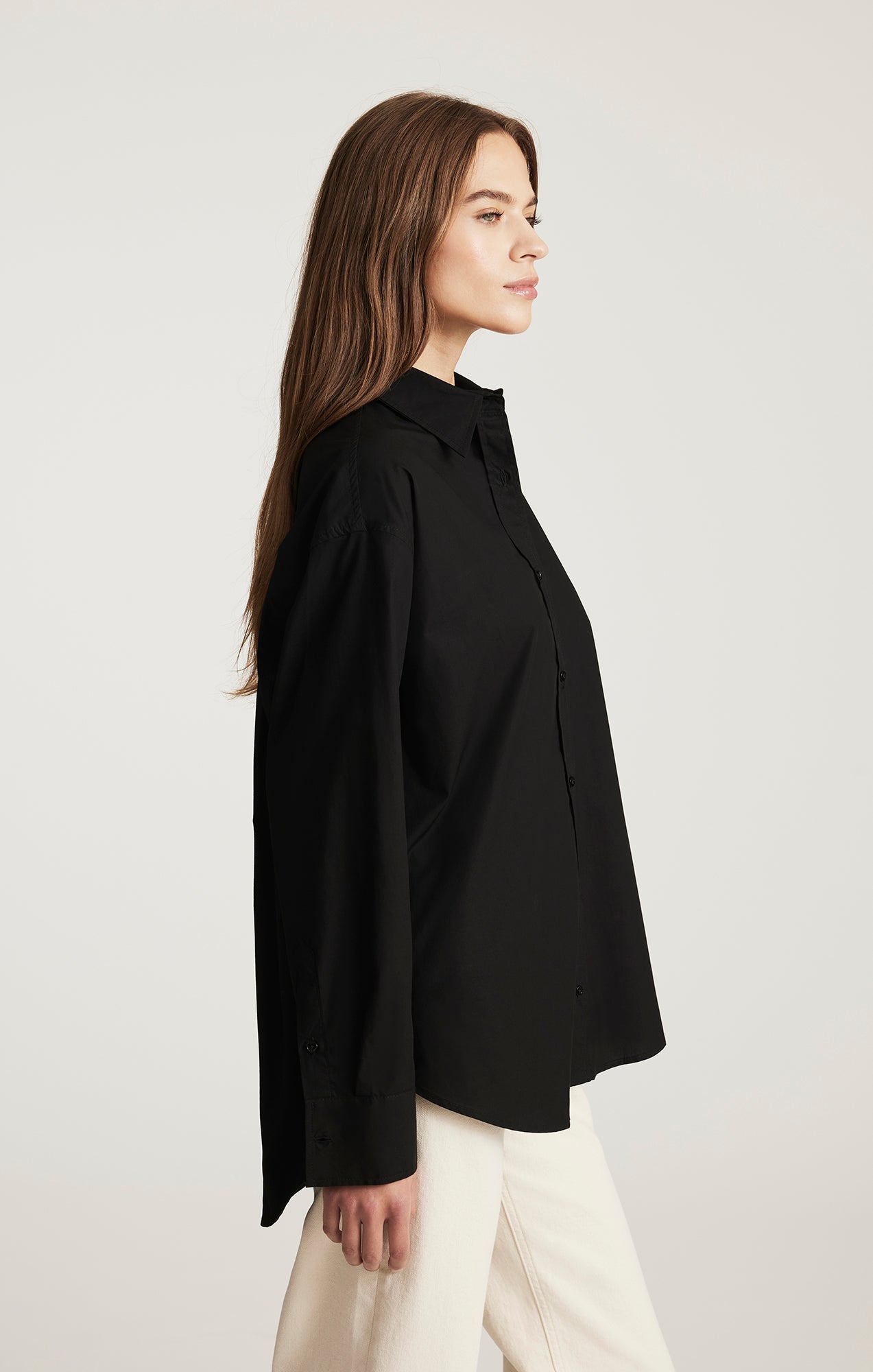 LONG SLEEVE BUTTON-UP SHIRT IN BLACK