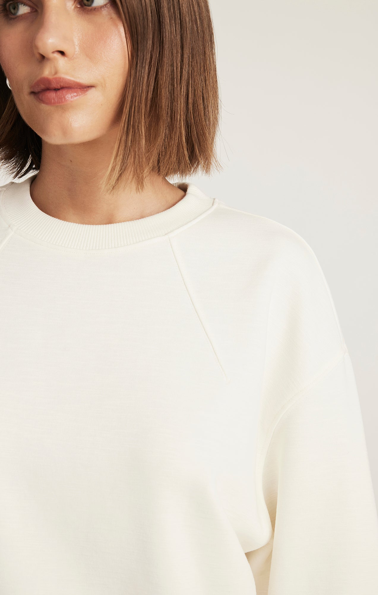 EDITION CREW NECK SWEATSHIRT IN MARSHMALLOW - Mavi Jeans