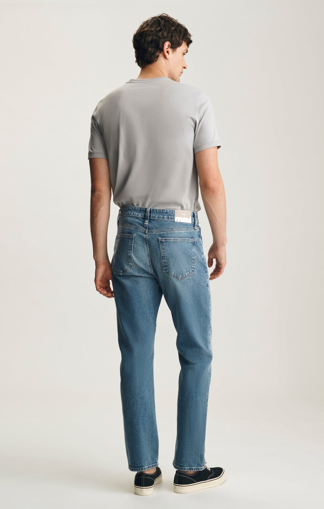 ZACH STRAIGHT LEG IN MID BRUSHED CLASSIC BLUE - Mavi Jeans