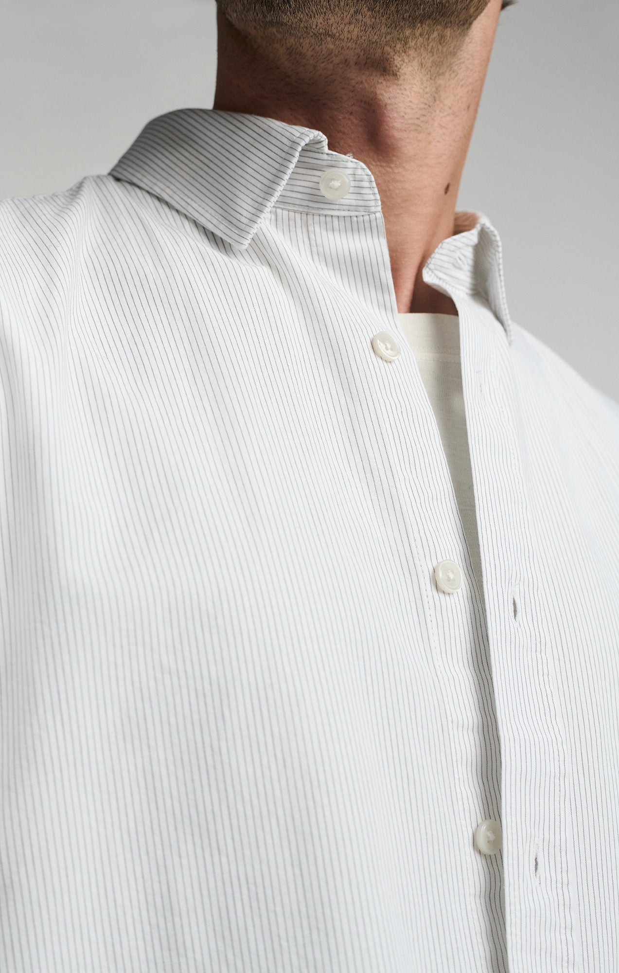 LONG SLEEVE BUTTON-UP SHIRT IN BLACK IRIS - Mavi Jeans