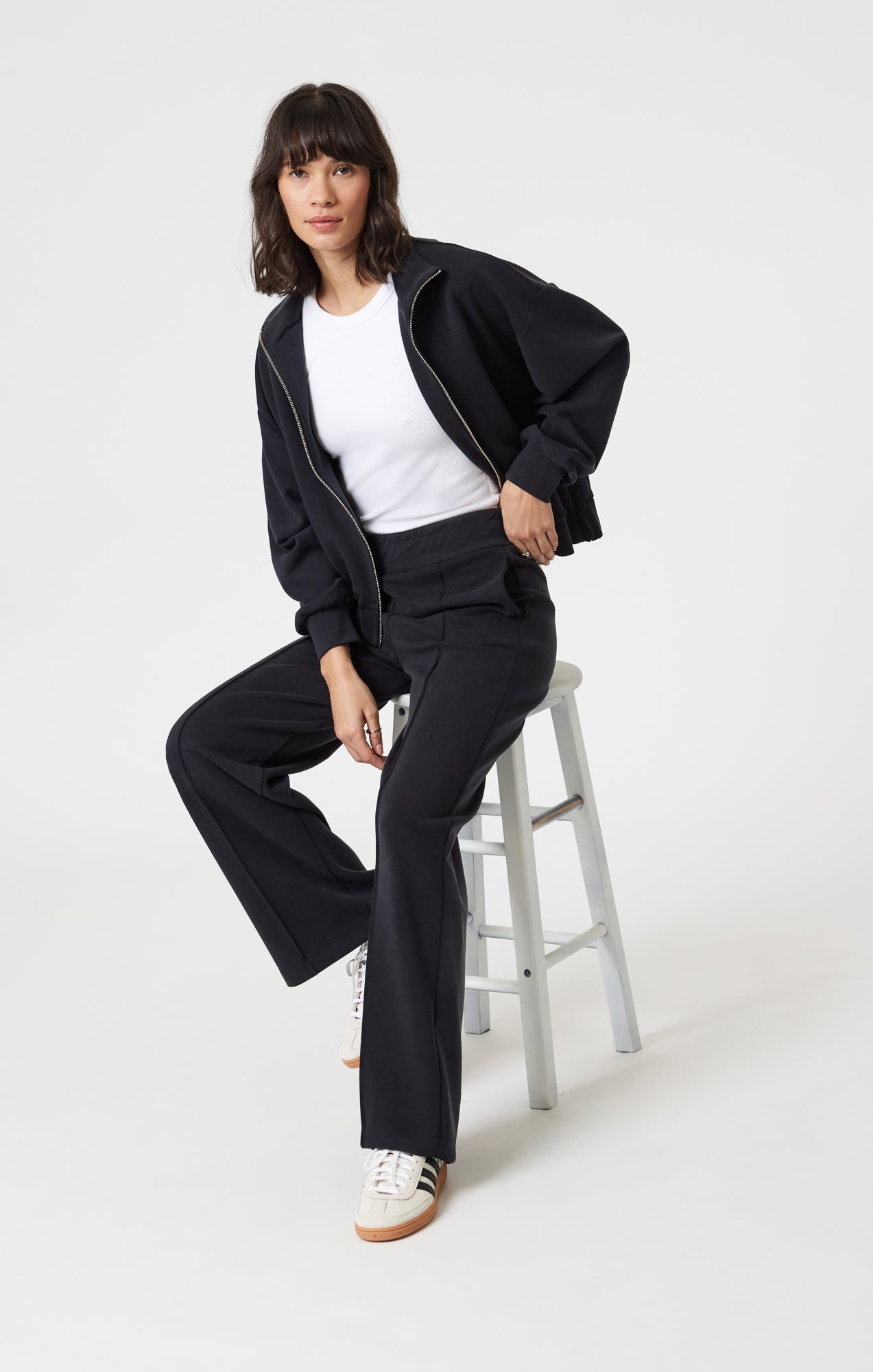 SPORTY LUXE TENCEL™ PANTS IN BLACK - Mavi Jeans