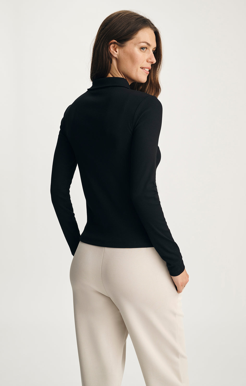 SPORTY LUXE HALF ZIP SHIRT IN BLACK