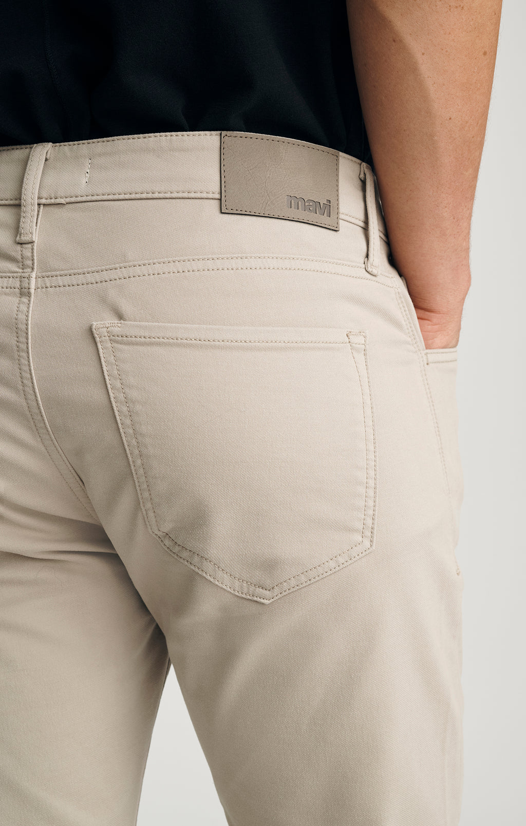 MARCUS SLIM STRAIGHT LEG IN CLOUD EXPLORER - Mavi Jeans