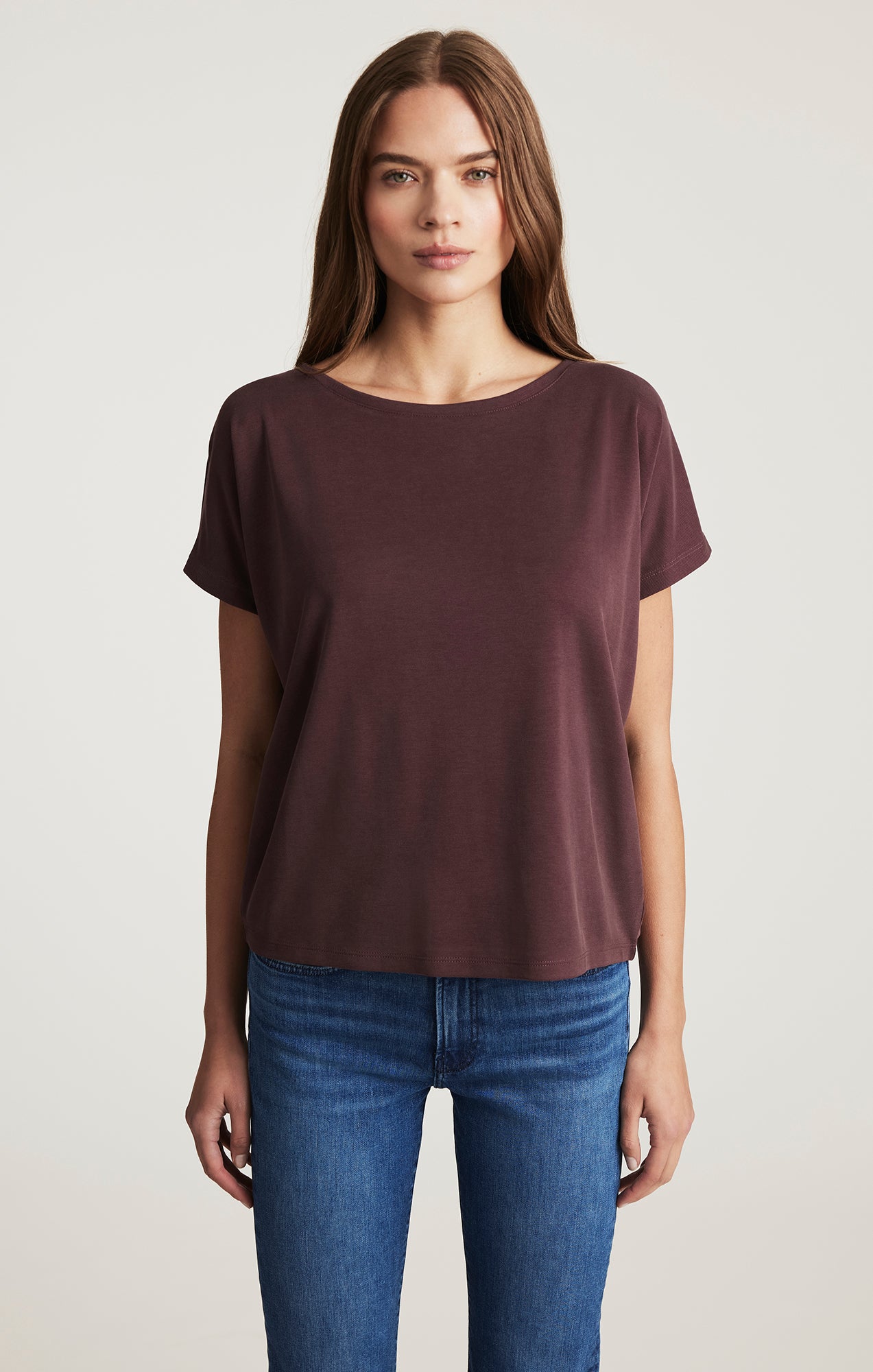 LUXE TOUCH TENCEL™ BOAT NECK T-SHIRT IN DECADENT CHOCOLATE - Mavi Jeans