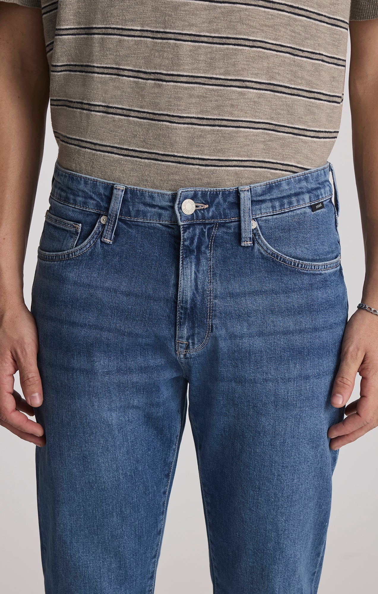 ZACH STRAIGHT LEG IN MID OCEAN BLUE - Mavi Jeans