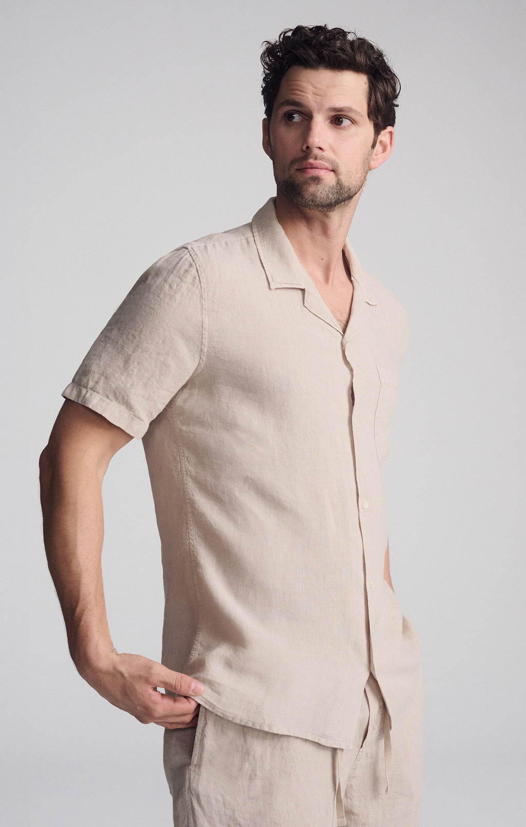 LINEN SHORT SLEEVE SHIRT IN SAND - Mavi Jeans