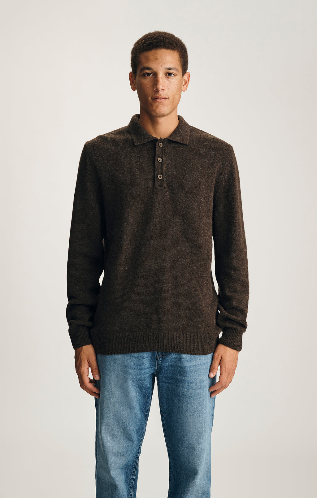 EDITION WOOL LONG SLEEVE POLO SWEATER IN SEAL BROWN