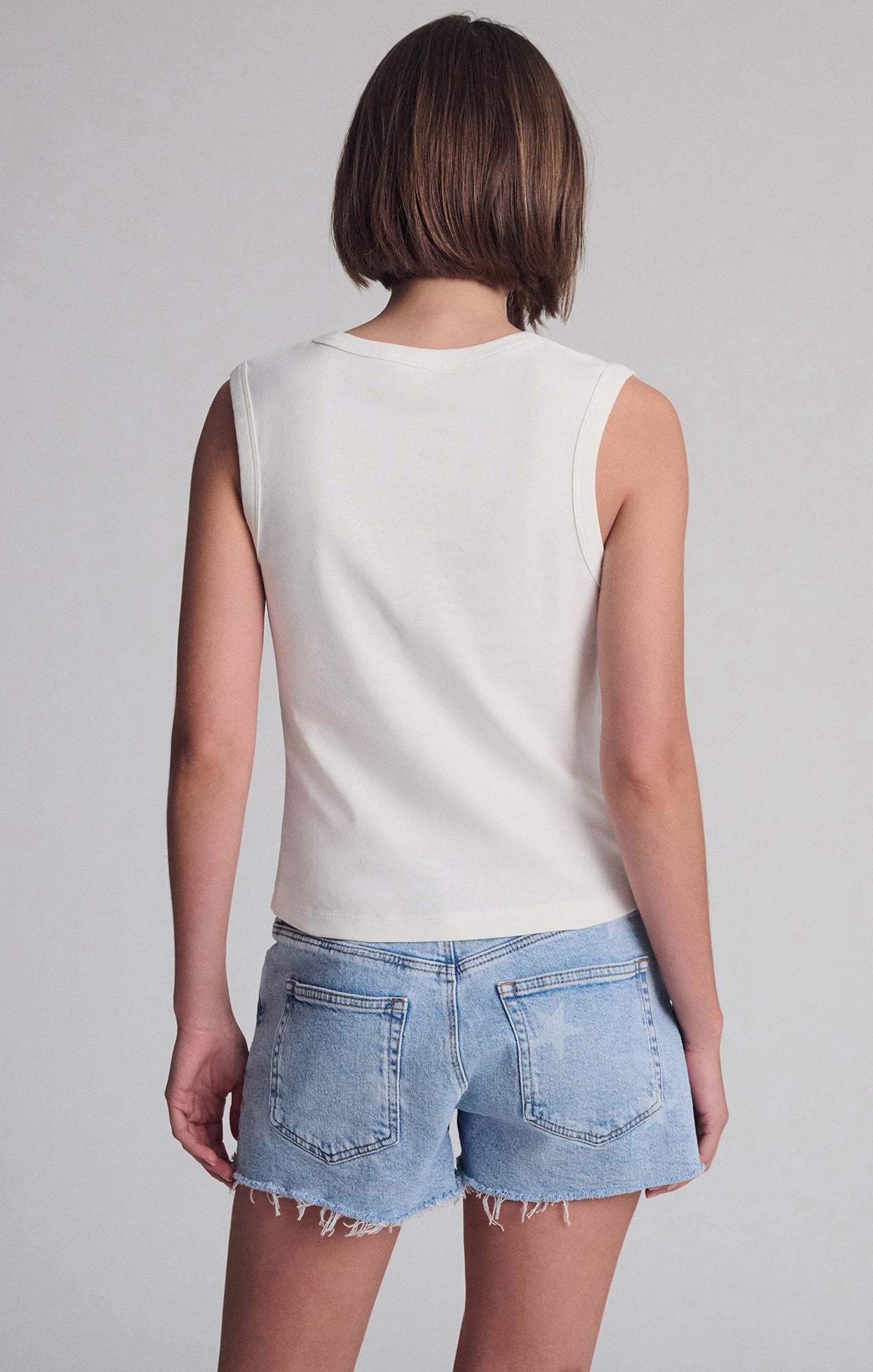 V-NECK TANK TOP IN COCONUT MILK - Mavi Jeans