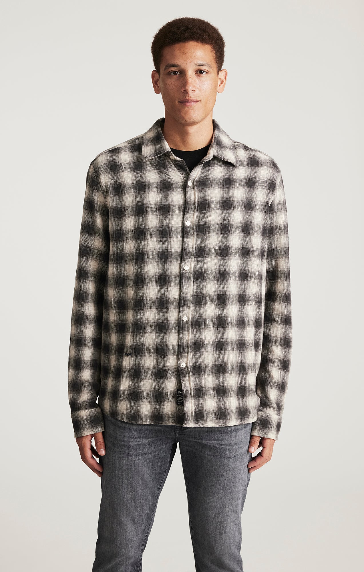 PLAID LONG SLEEVE BUTTON-UP SHIRT IN ASPHALT CHECK - Mavi Jeans