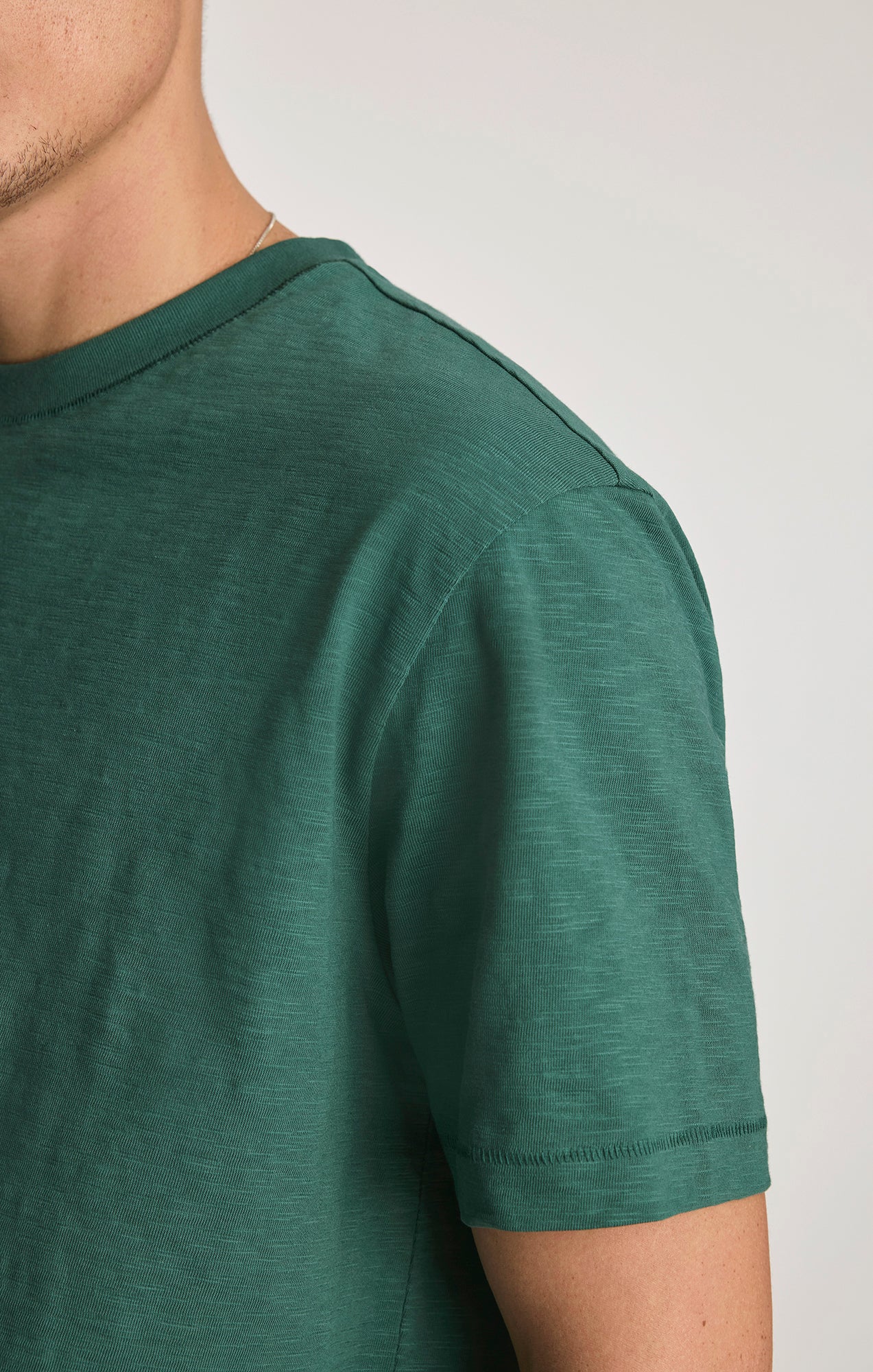 SLUB CREW NECK T-SHIRT IN BISTRO GREEN - Mavi Jeans