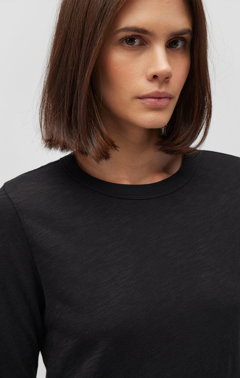 LONG SLEEVE CREW NECK T-SHIRT IN BLACK - Mavi Jeans
