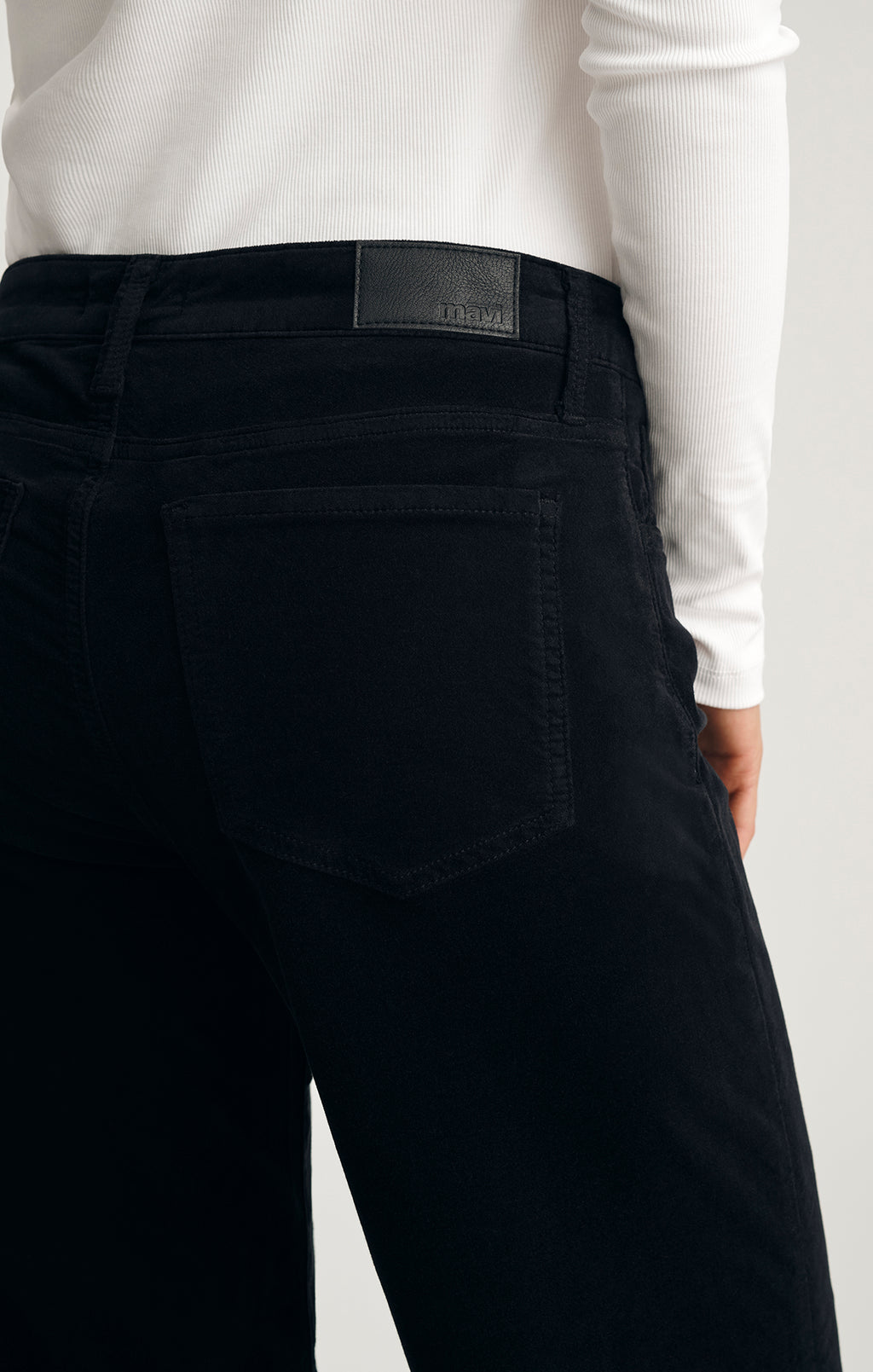 PALOMA WIDE LEG IN BLACK VELVET