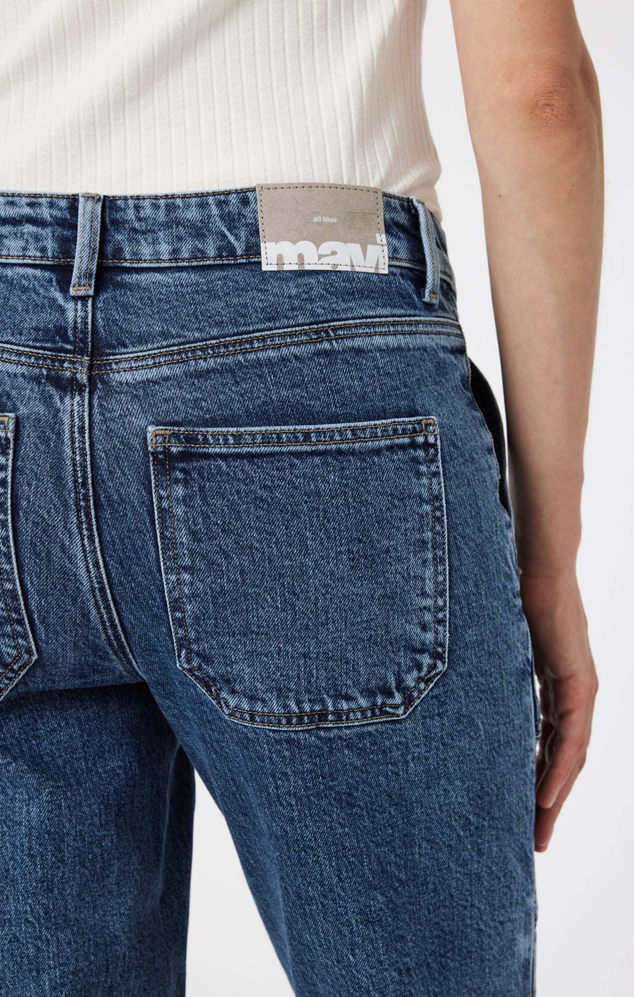 MARISSA STRAIGHT LEG UTILITY IN MID BRUSHED CLASSIC BLUE - Mavi Jeans