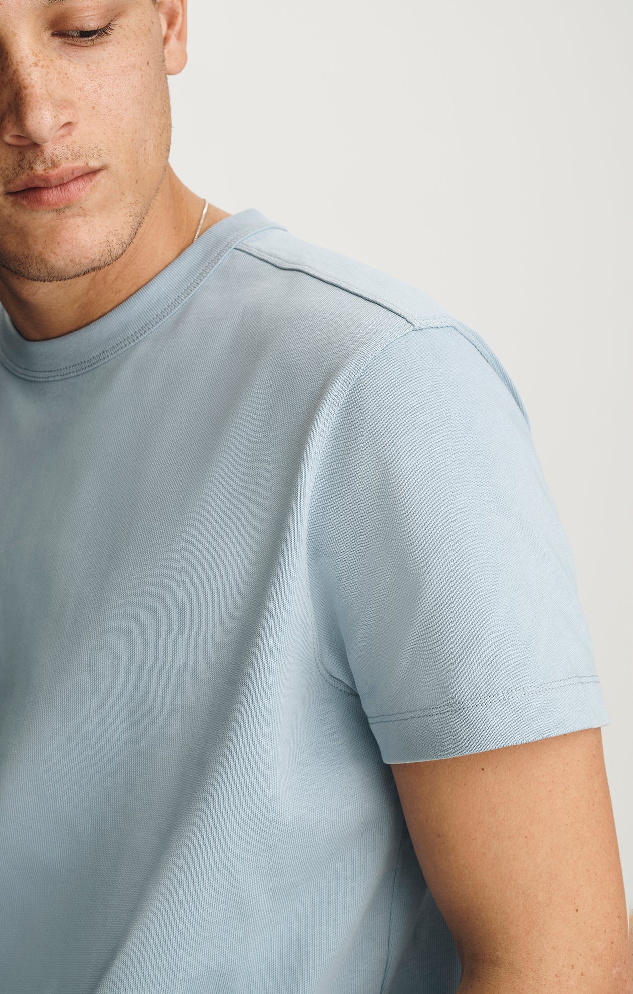 HERITAGE CREW NECK T-SHIRT IN DUSTY BLUE - Mavi Jeans