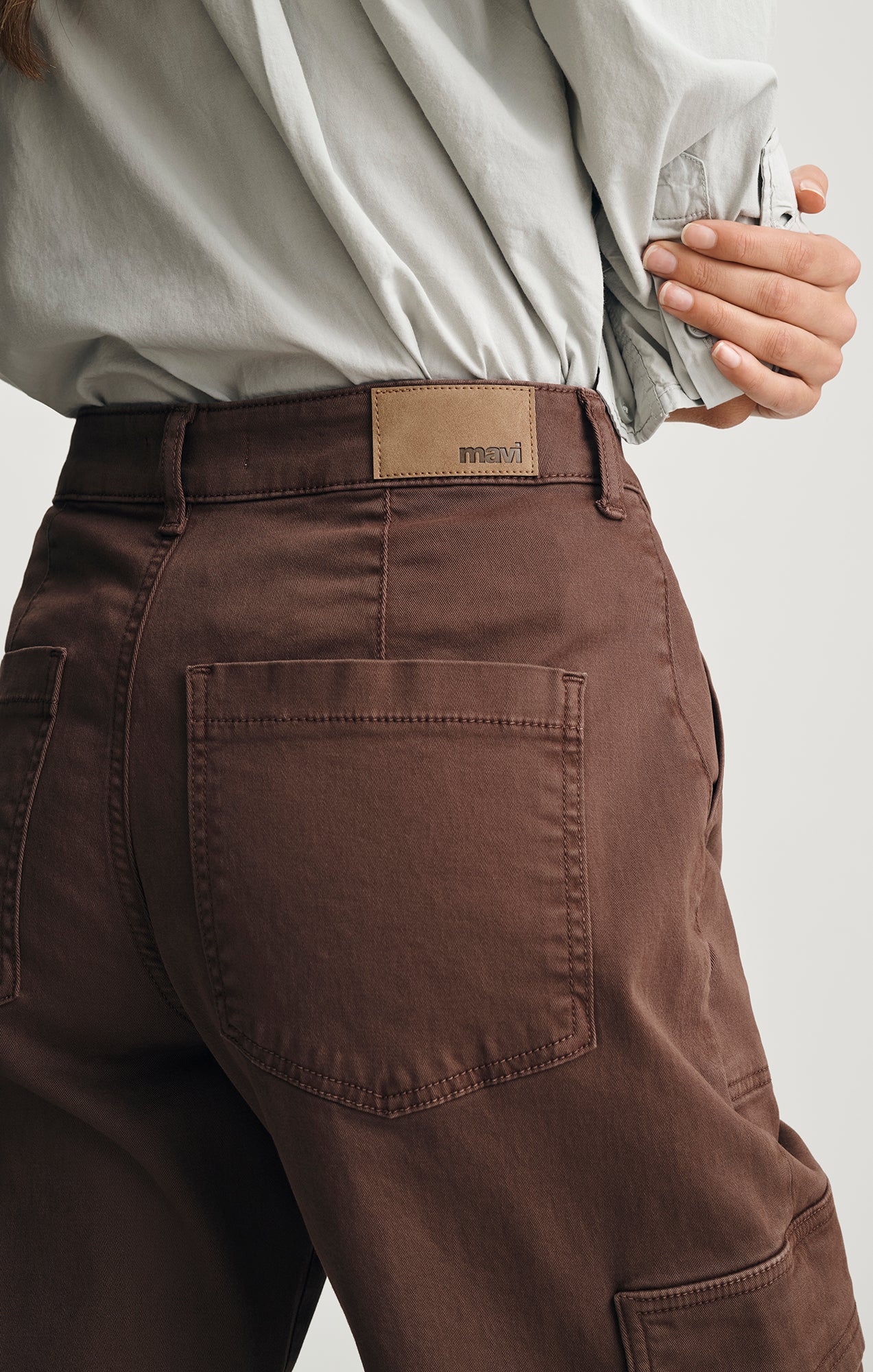 VINNIE BARREL CARGO IN BROWN CASUAL TWILL - Mavi Jeans