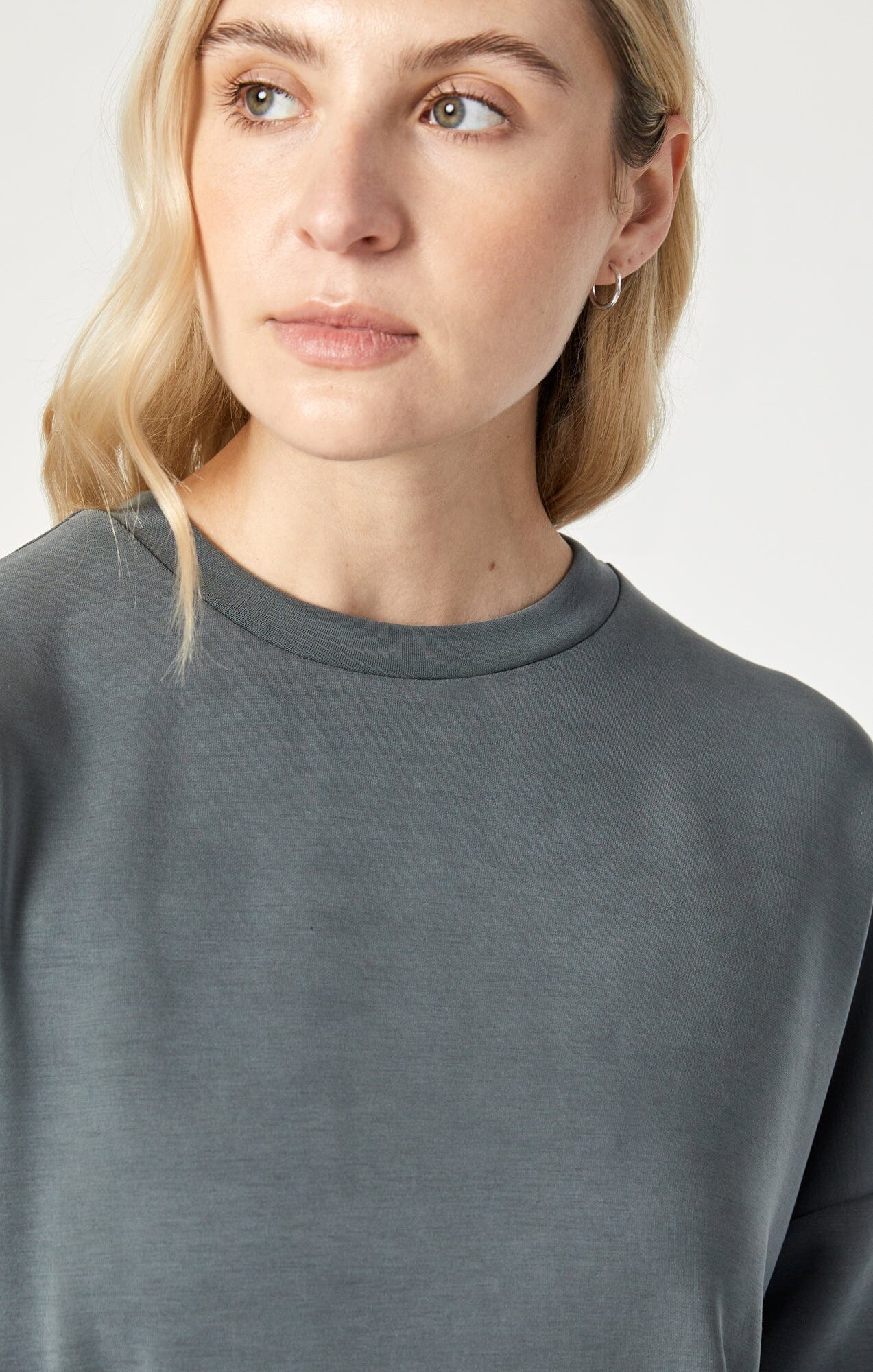 LUXE TOUCH TENCEL™ SWEATSHIRT IN URBAN CHIC - Mavi Jeans