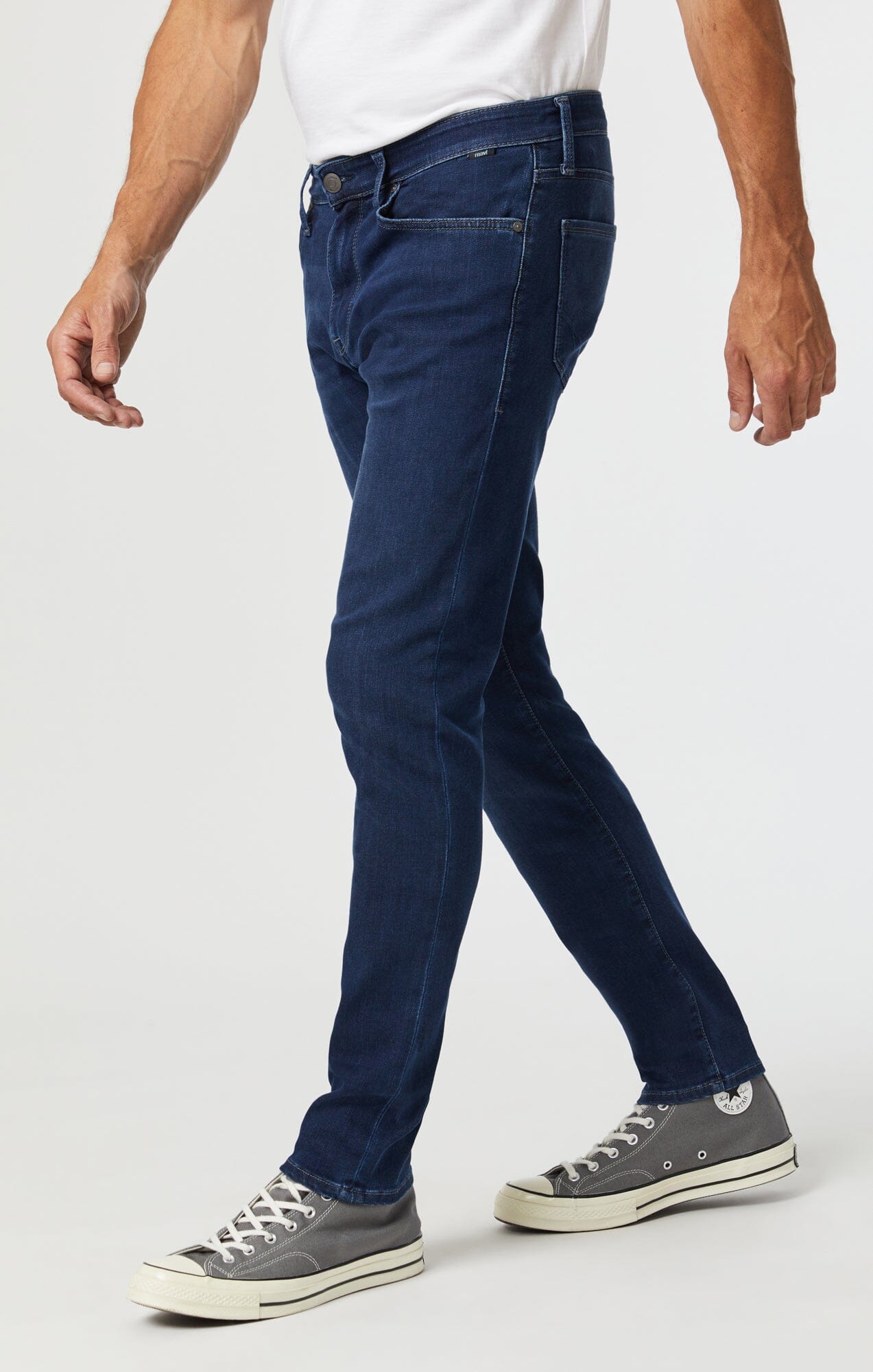 Skinny Jeans In Dark Wash Blue – Three Hundred