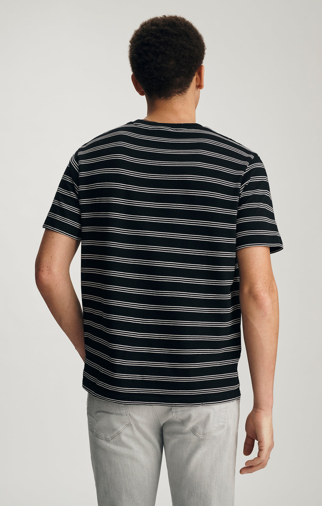 CREW NECK T-SHIRT IN BLACK - Mavi Jeans