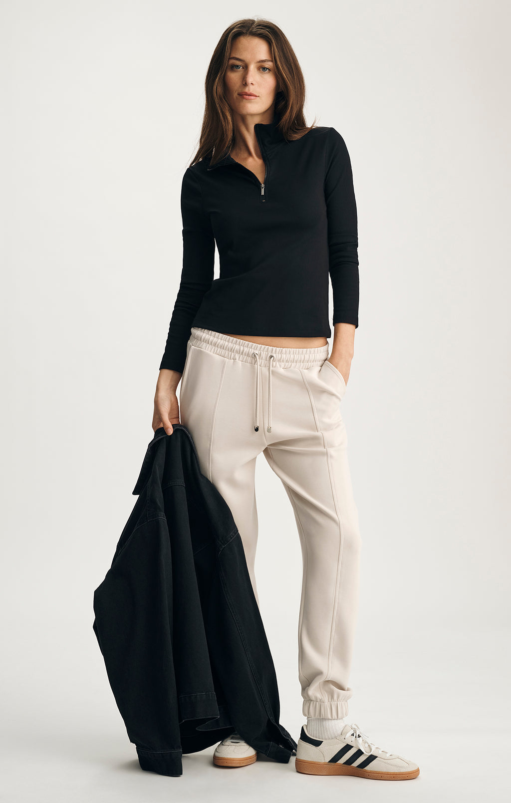 SPORTY LUXE HALF ZIP SHIRT IN BLACK