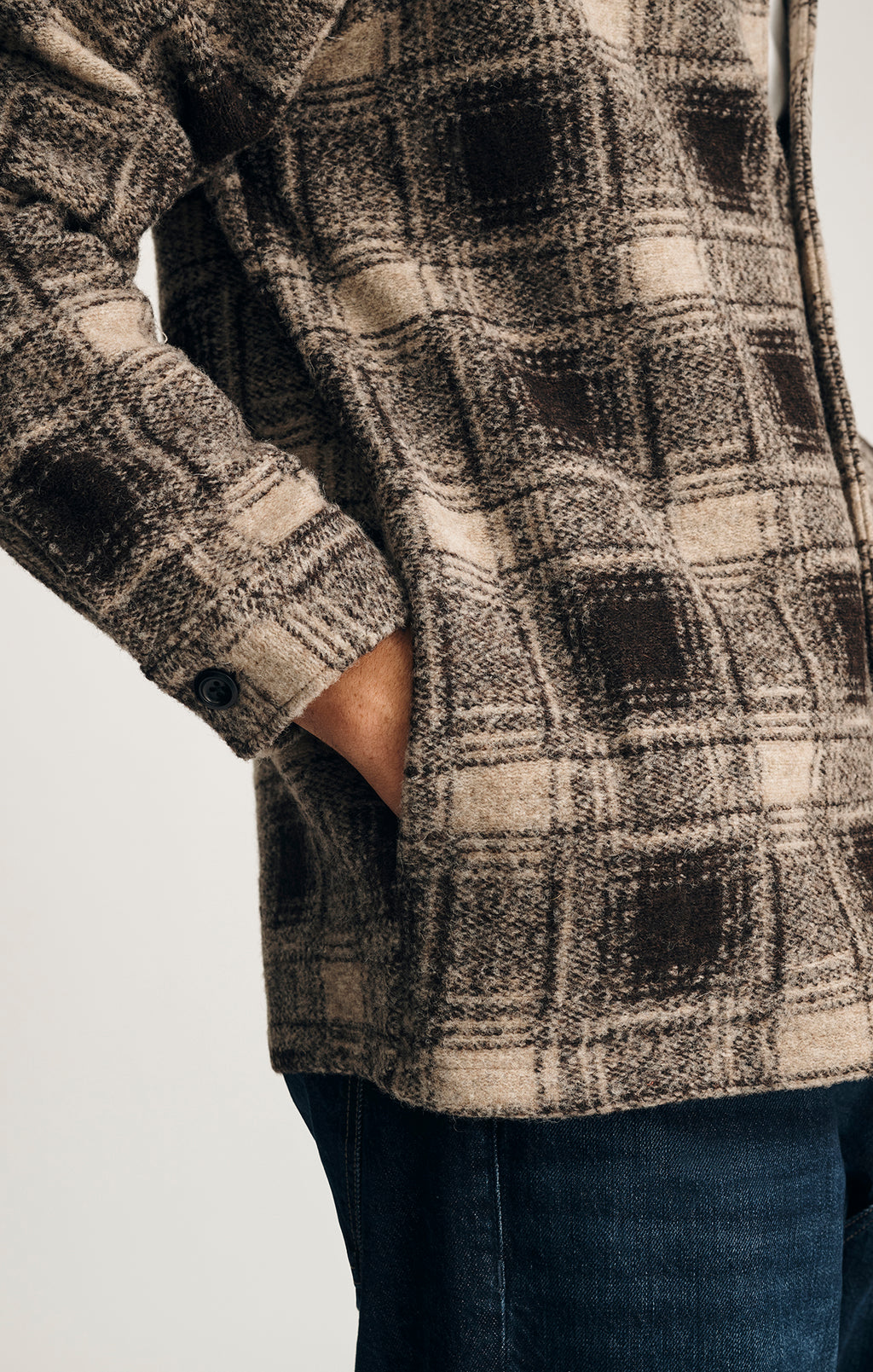 PLAID BUTTON-UP OVERSHIRT IN BROWN