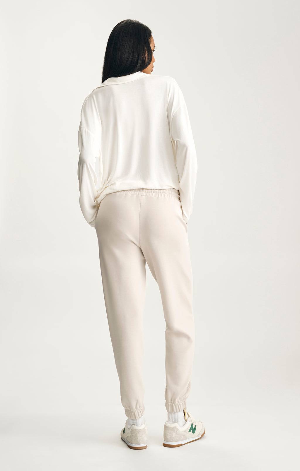 LUXE TOUCH TENCEL™ SWEATPANTS IN PUMICE STONE