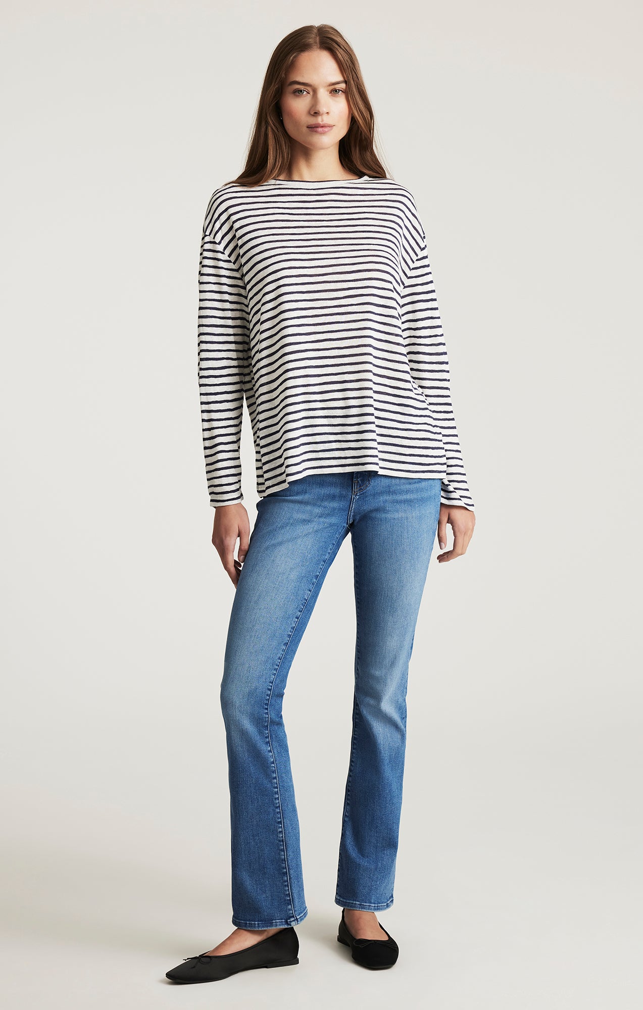 MOLLY BOOTCUT IN MID BRUSHED FLEX BLUE - Mavi Jeans