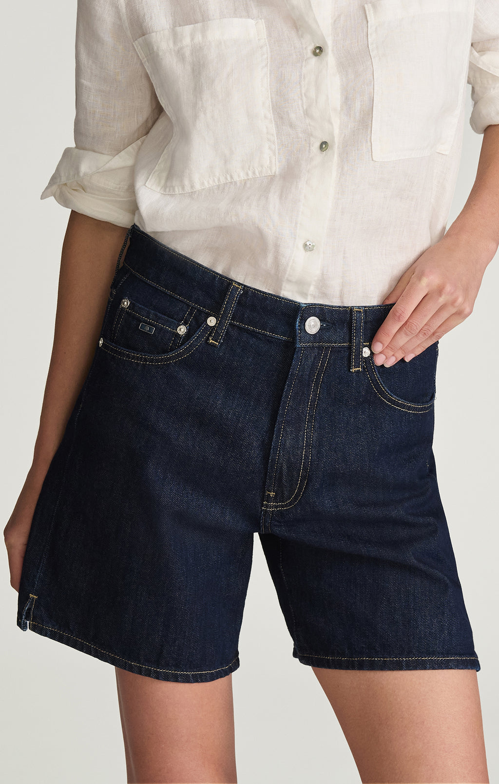 SIENA RELAXED SHORTS IN RINSE CLASSIC DENIM - Mavi Jeans