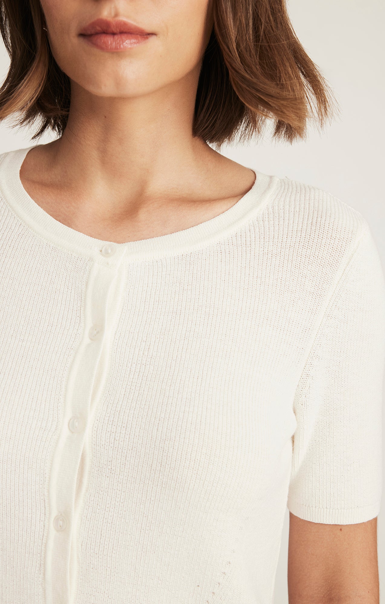 EDITION SHORT SLEEVE CARDIGAN IN MARSHMALLOW