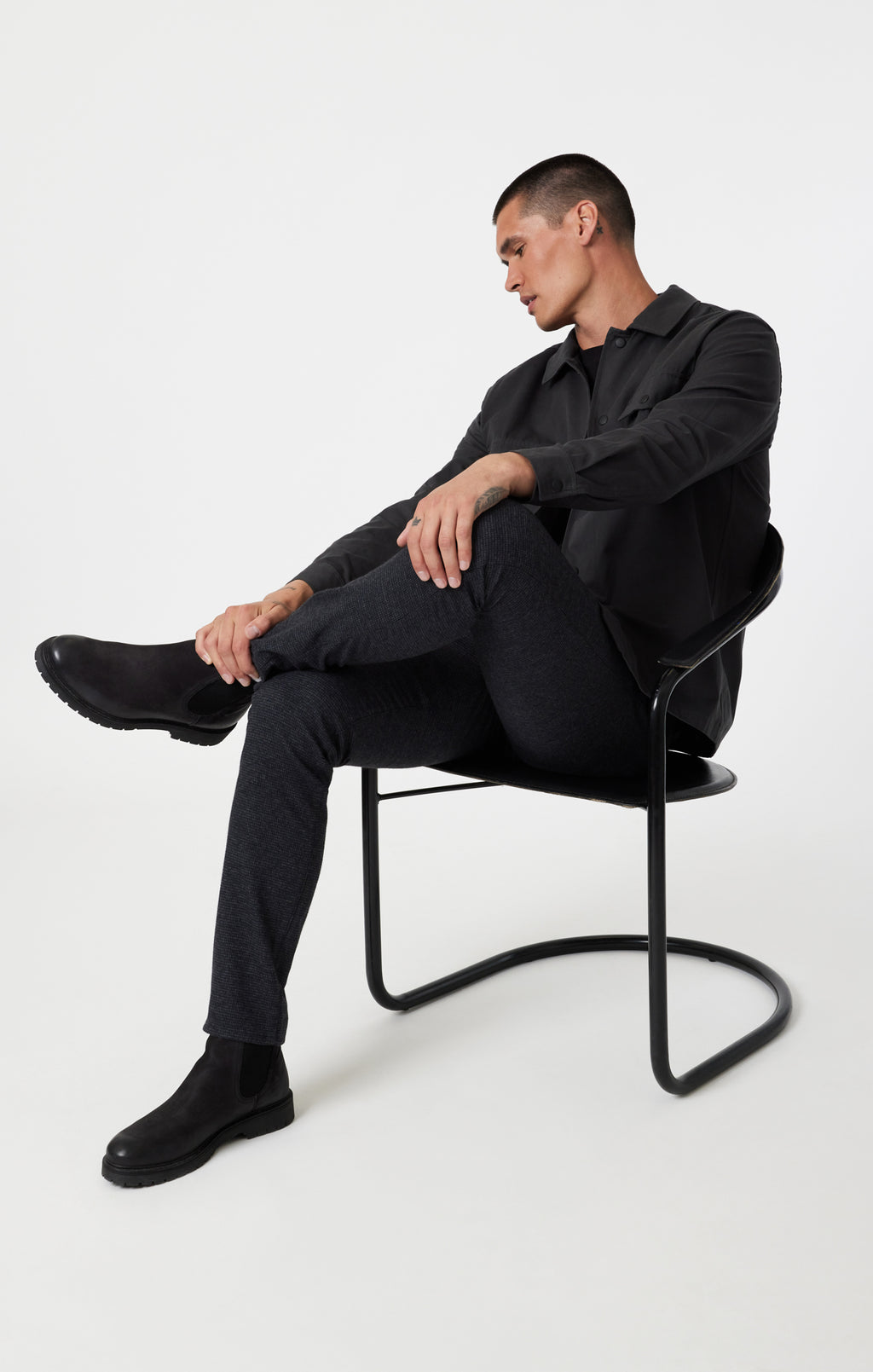 MILTON SLIM STRAIGHT CHINO IN NAVY HERRINGBONE - Mavi Jeans