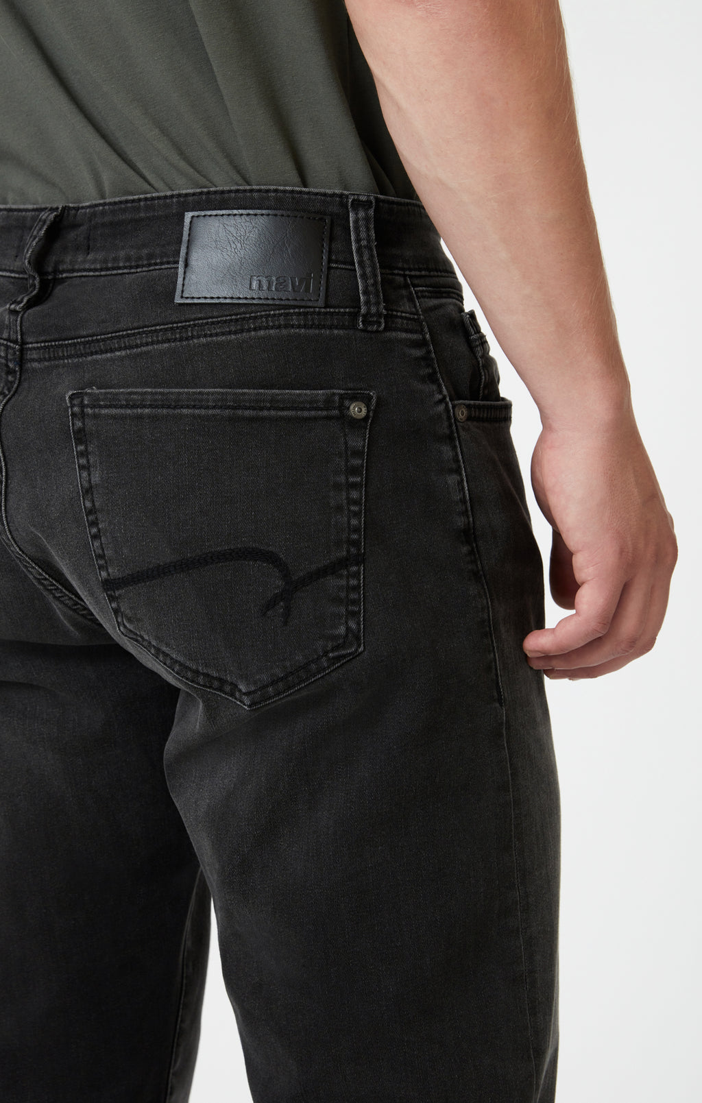 ZACH STRAIGHT LEG IN SMOKE AUSTIN - Mavi Jeans