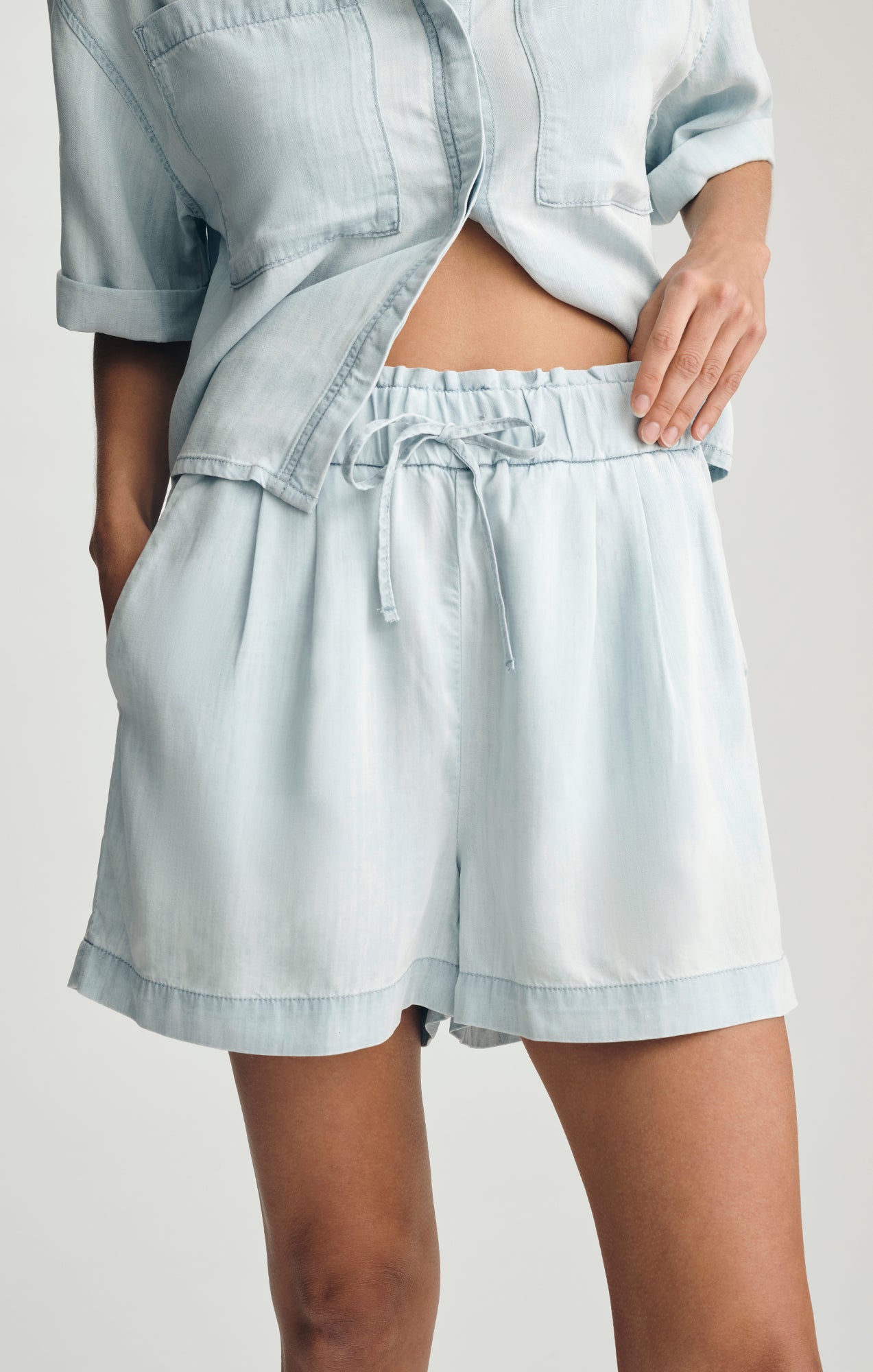 ROMINA SHORTS IN LIGHT BLUE MAVITERRENEAN - Mavi Jeans