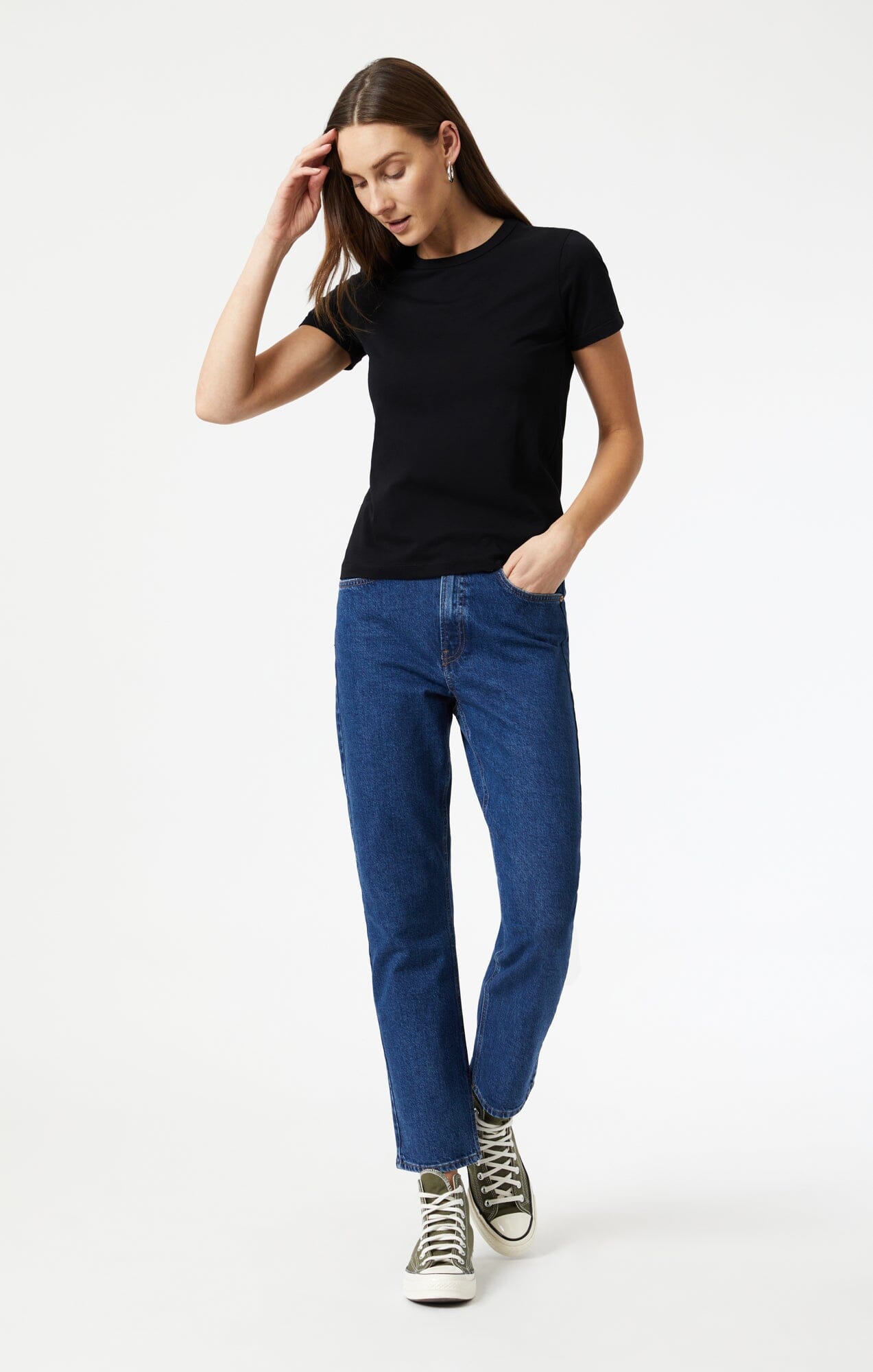 SLIM CREW NECK T-SHIRT IN BLACK - Mavi Jeans