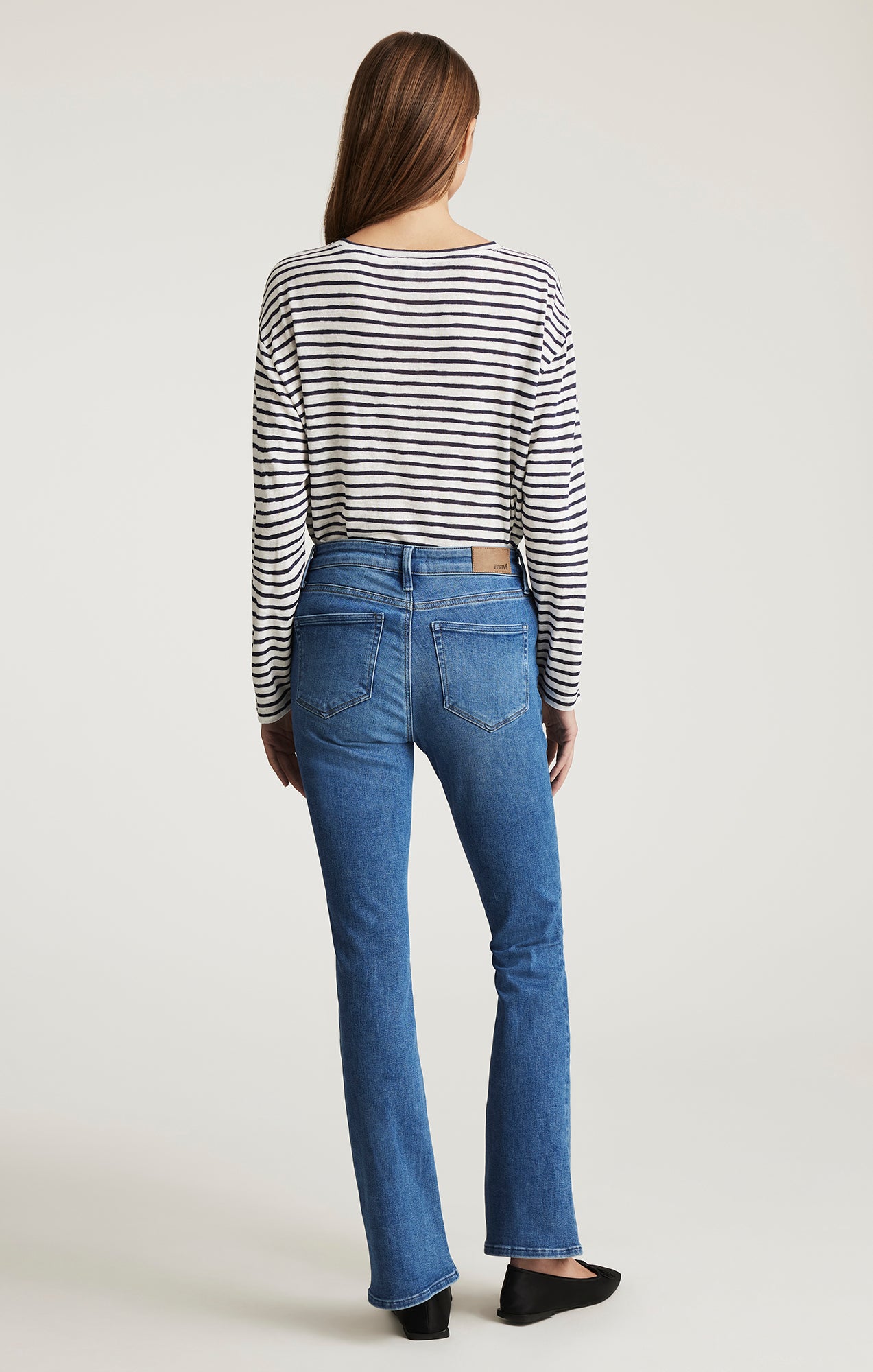 MOLLY BOOTCUT IN MID BRUSHED FLEX BLUE - Mavi Jeans