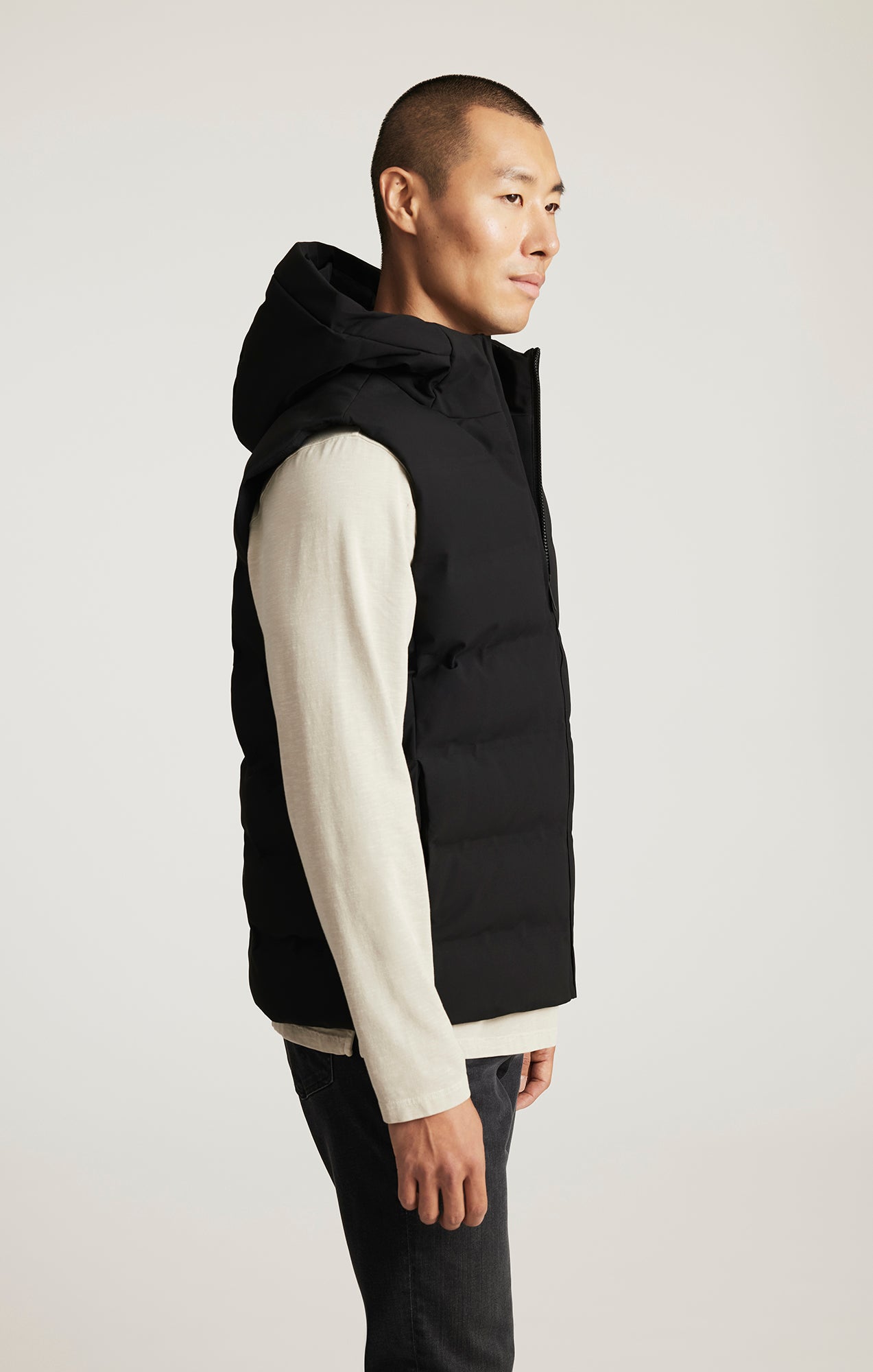 HOODED VEST IN JET BLACK - Mavi Jeans