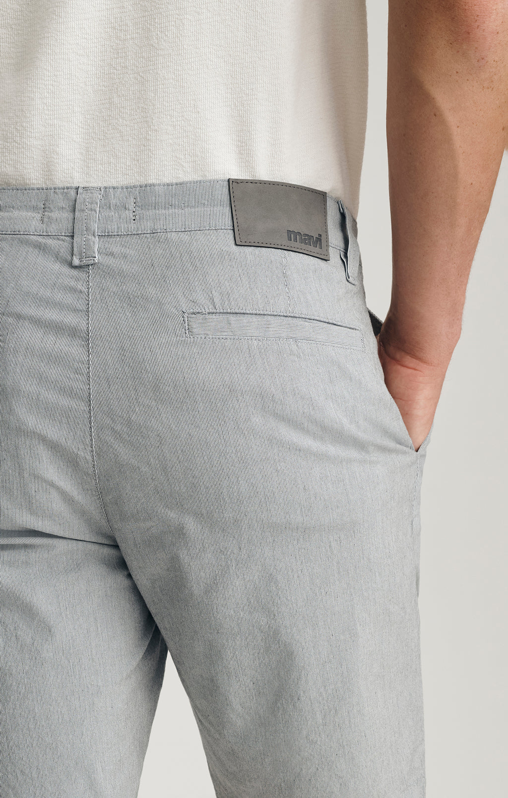 NOAH SHORTS IN BLUE STRIPE - Mavi Jeans