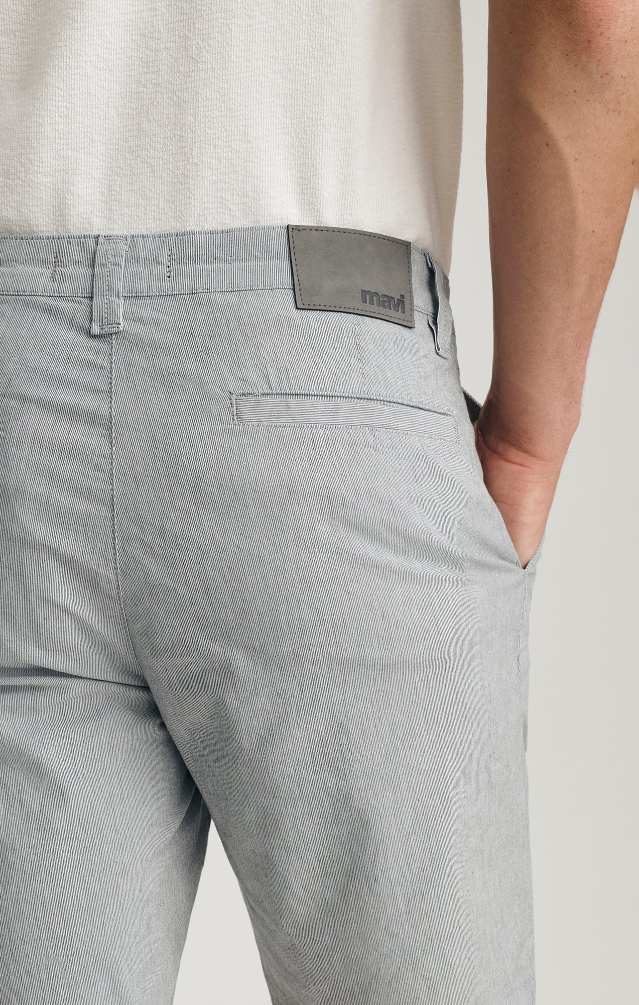 NOAH SHORTS IN BLUE STRIPE - Mavi Jeans