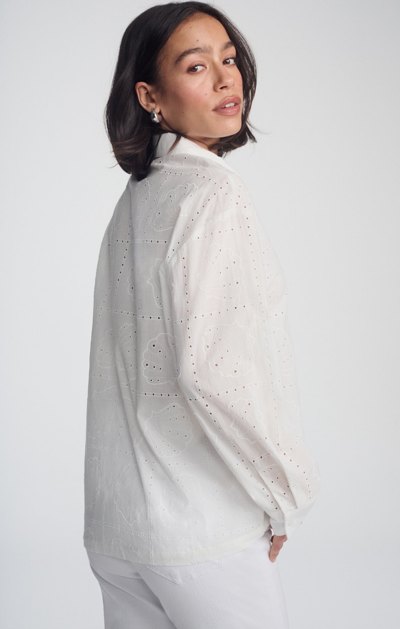 EYELET BUTTON-UP SHIRT IN WHITE - Mavi Jeans